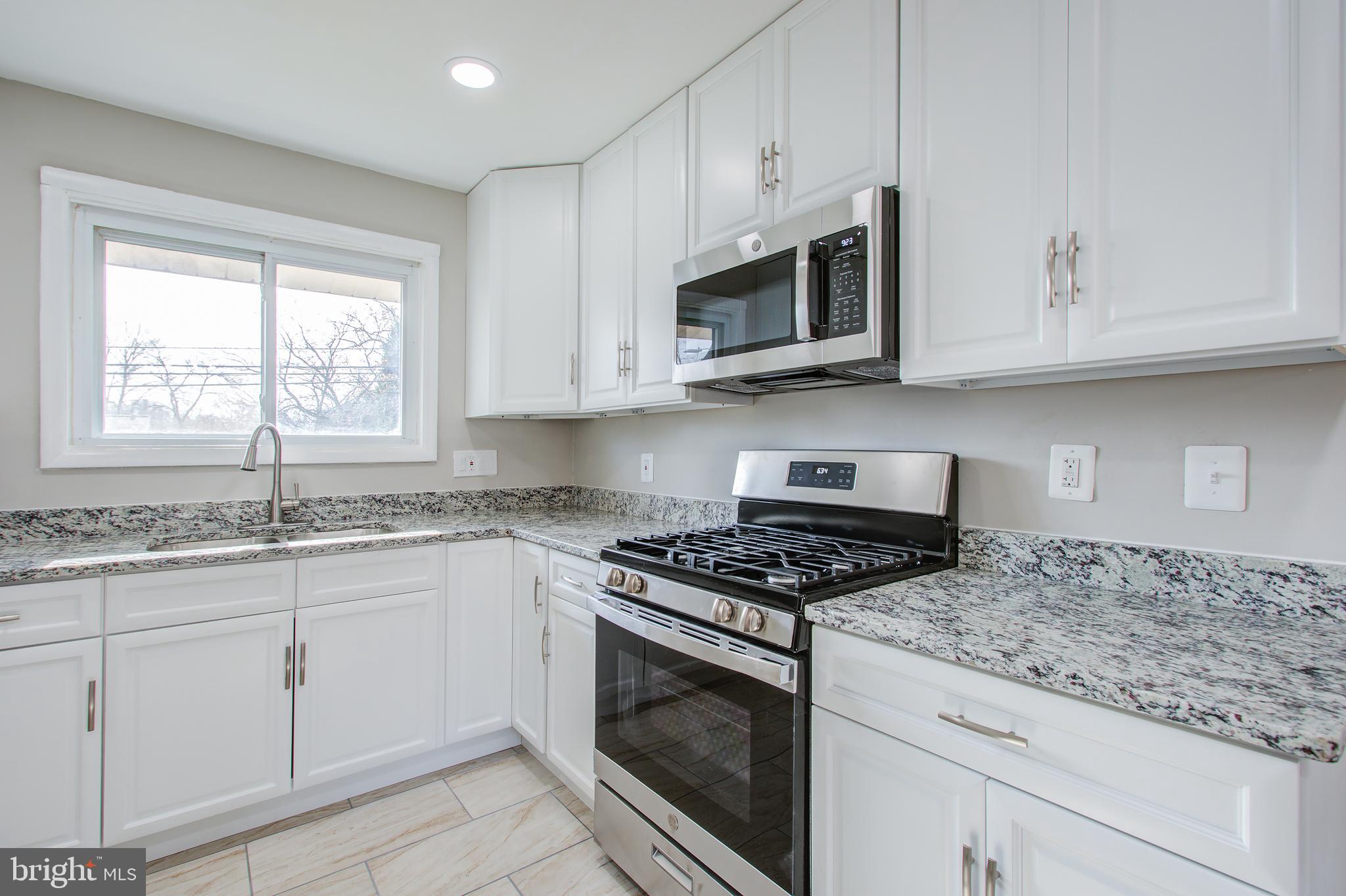 OAKVIEW - Residential