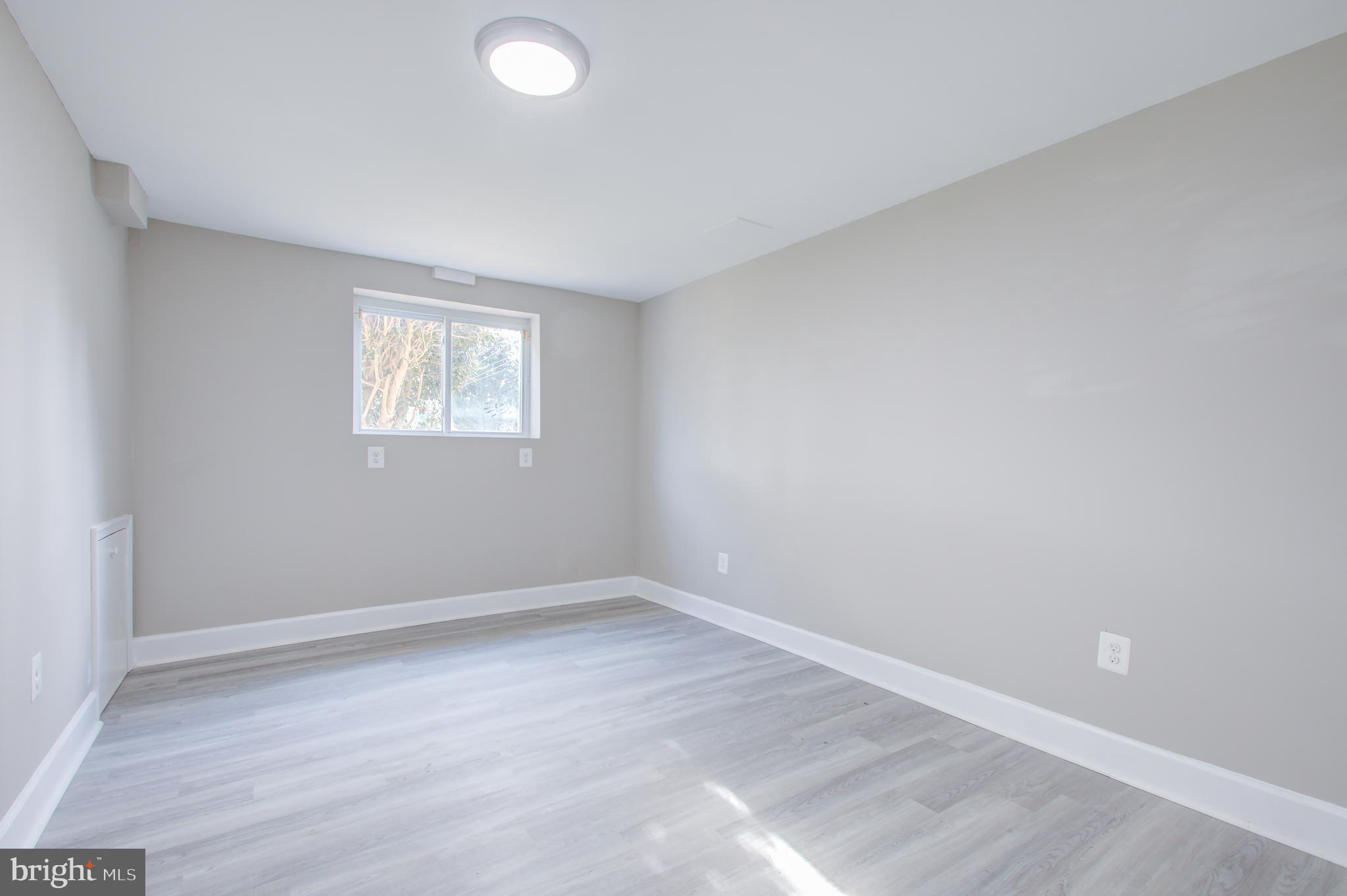 OAKVIEW - Residential