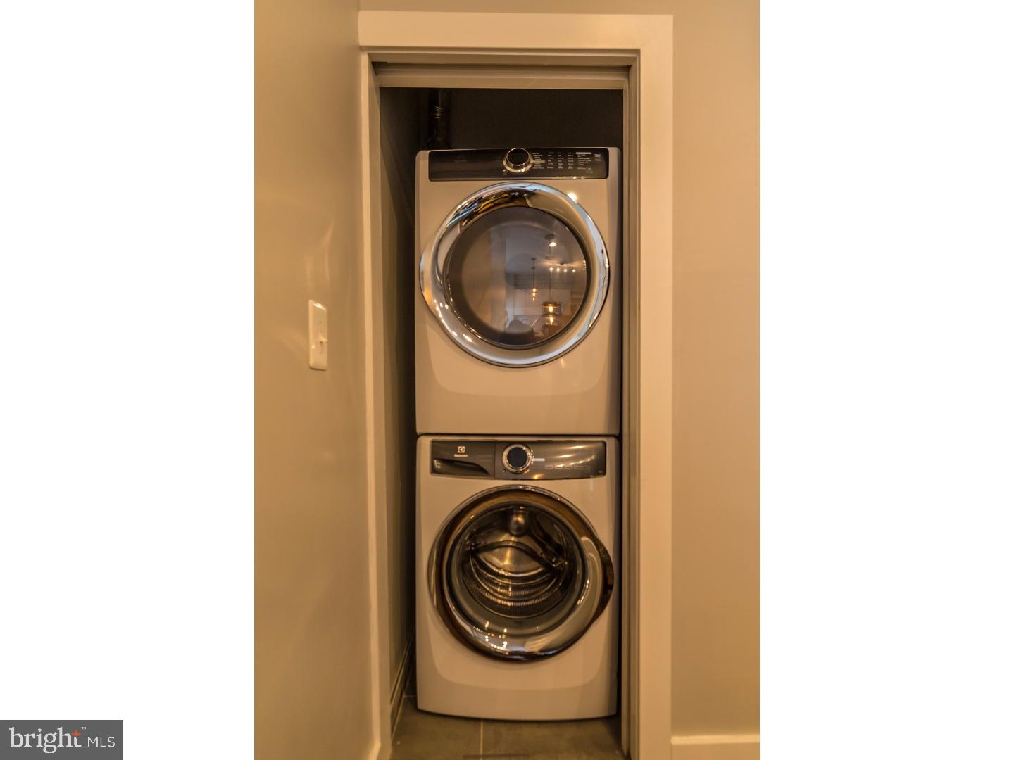 POWELTON VILLAGE - Residential Income