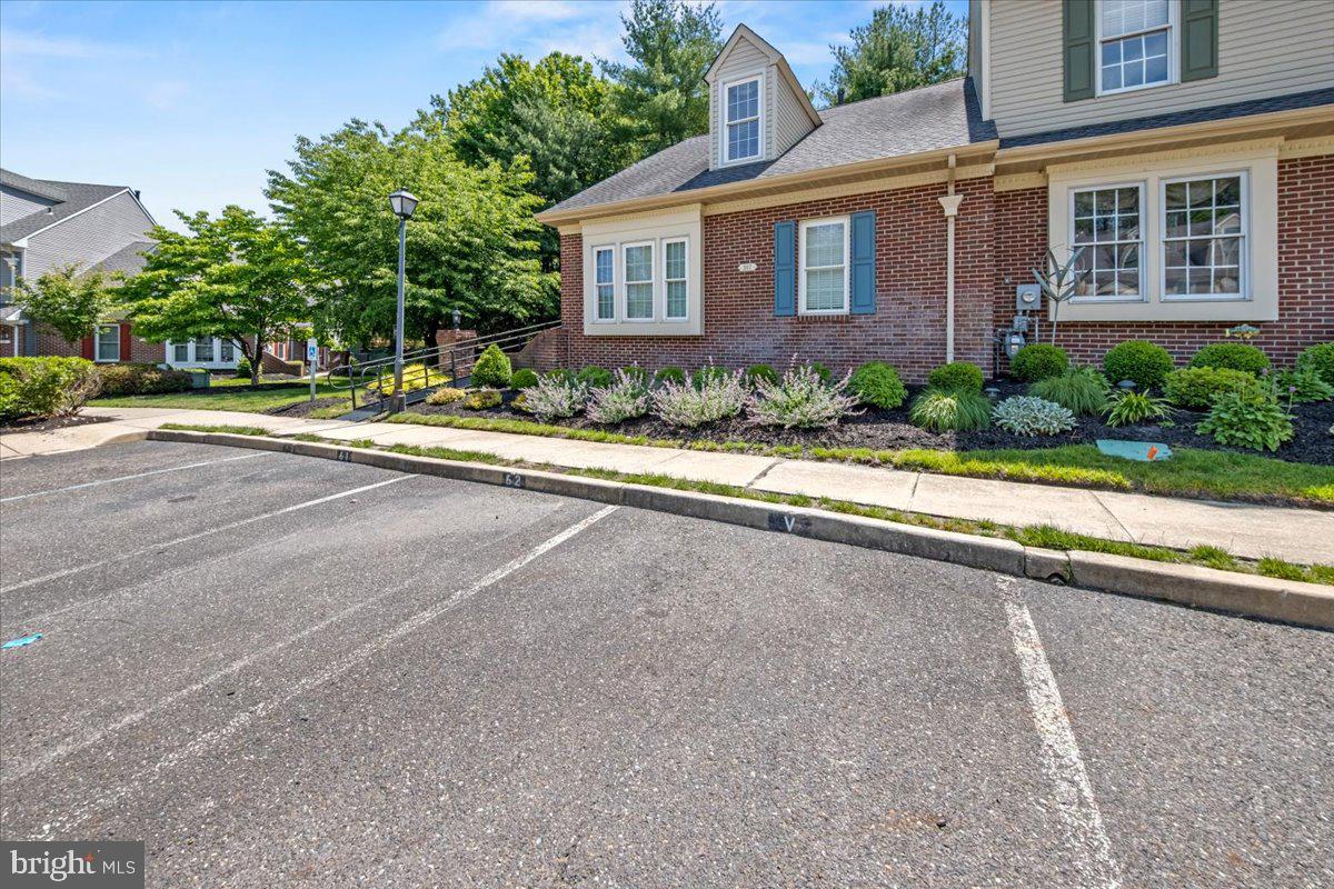 207 BERKSHIRE WAY