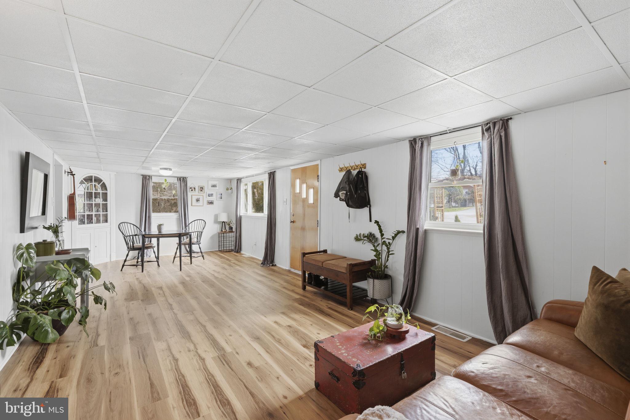 GLEN OAK - Residential