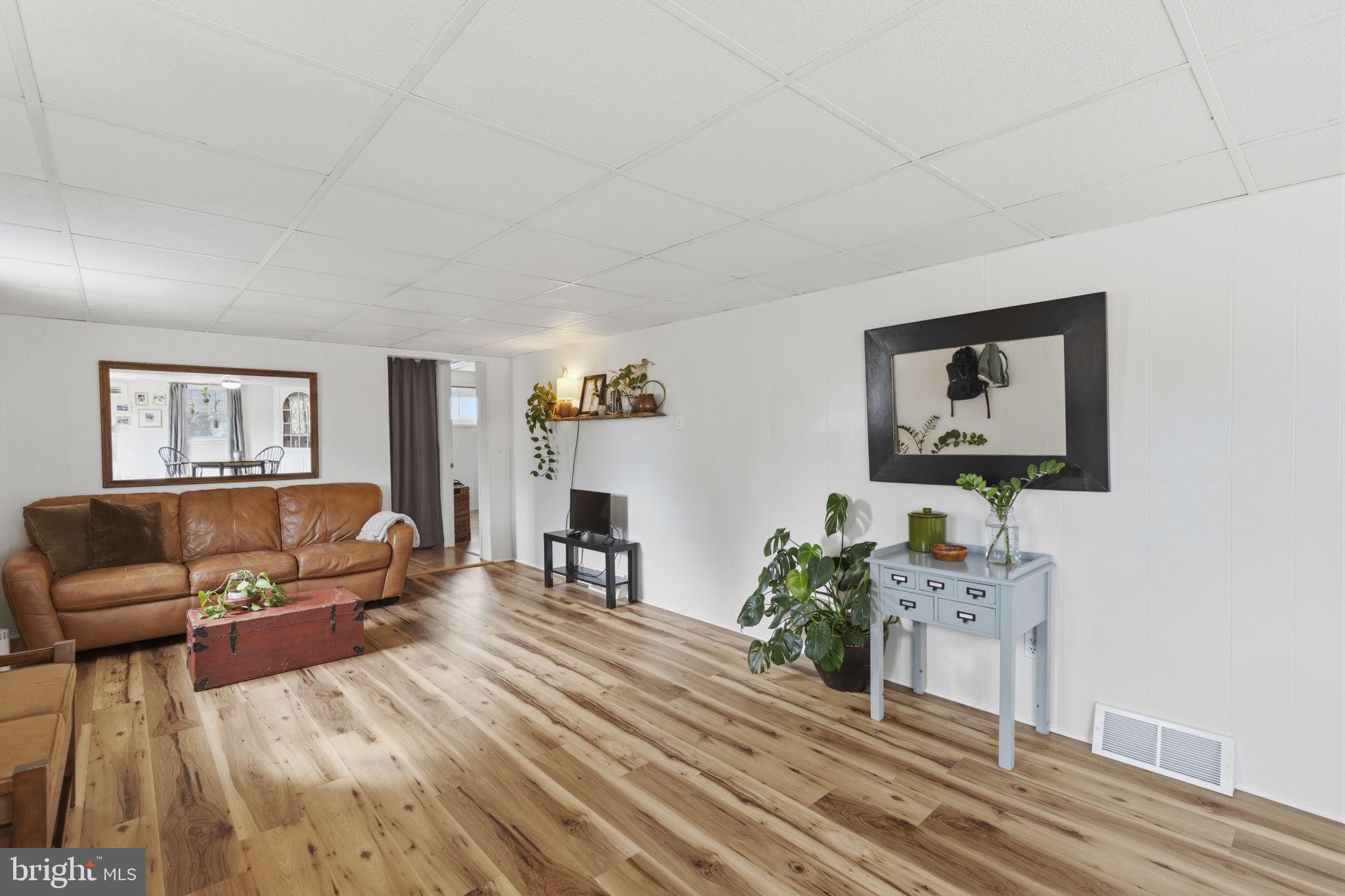 GLEN OAK - Residential