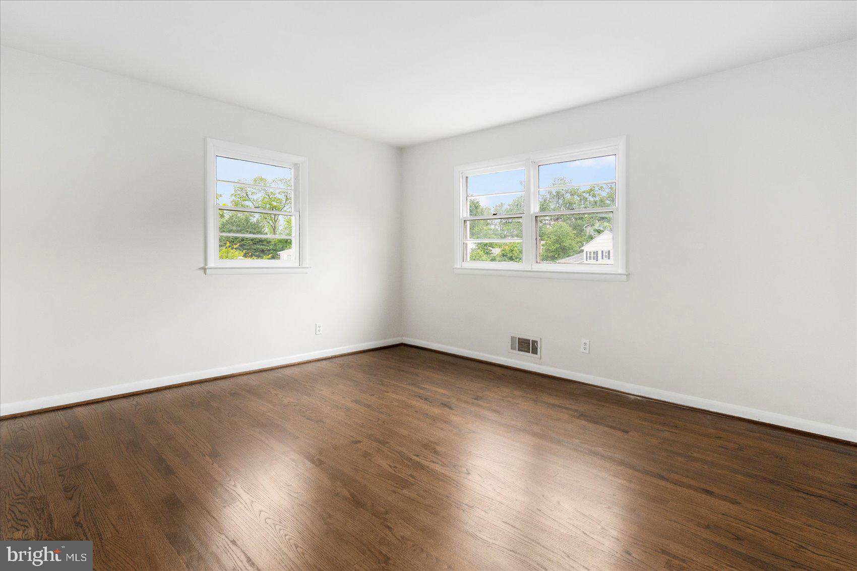 MEADOWLAND - Residential