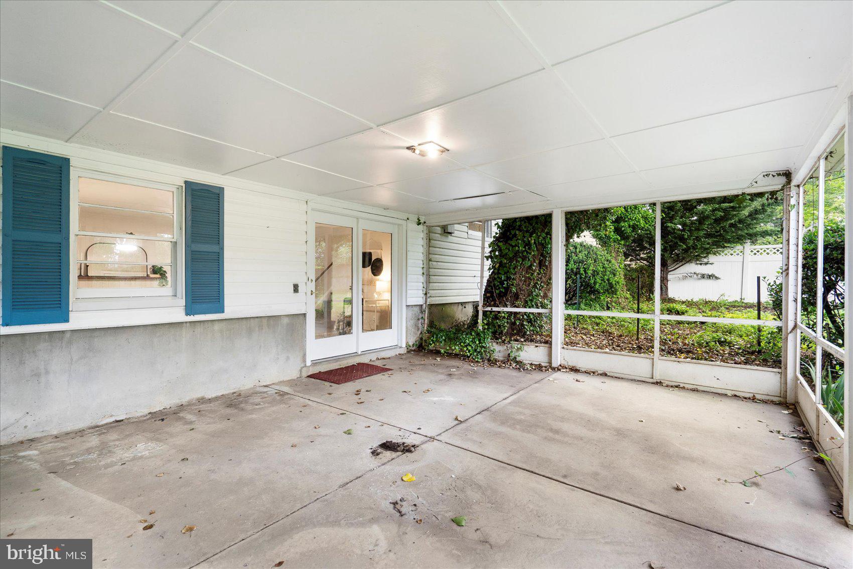 MEADOWLAND - Residential