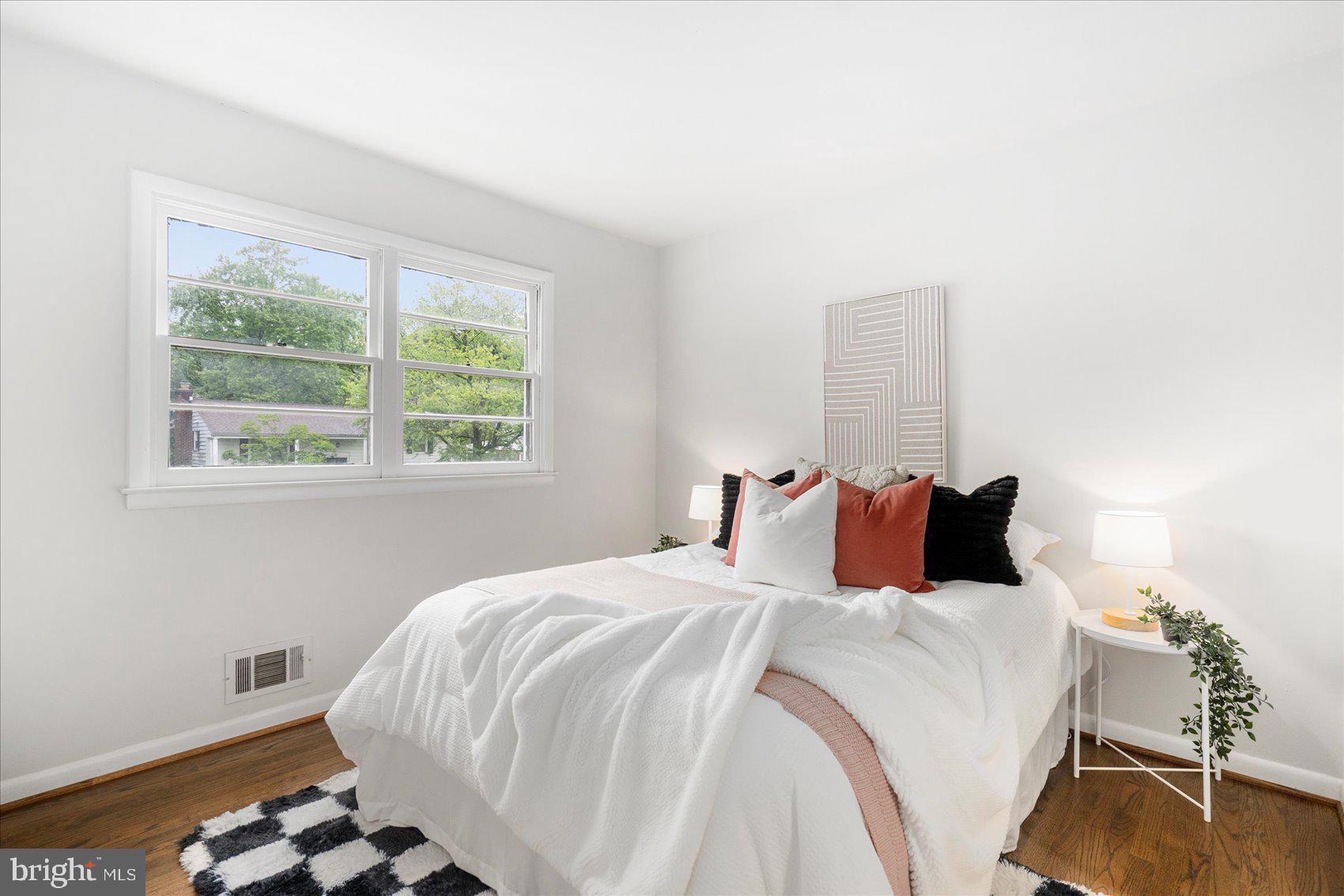 MEADOWLAND - Residential