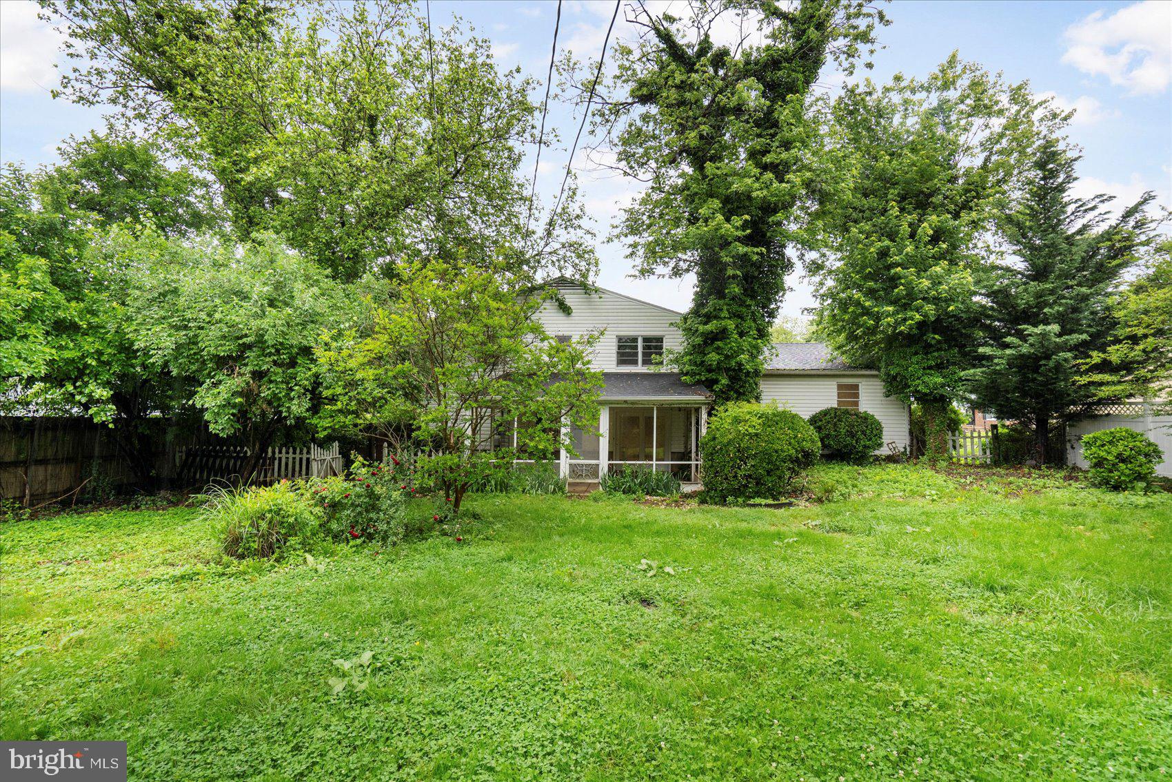 MEADOWLAND - Residential