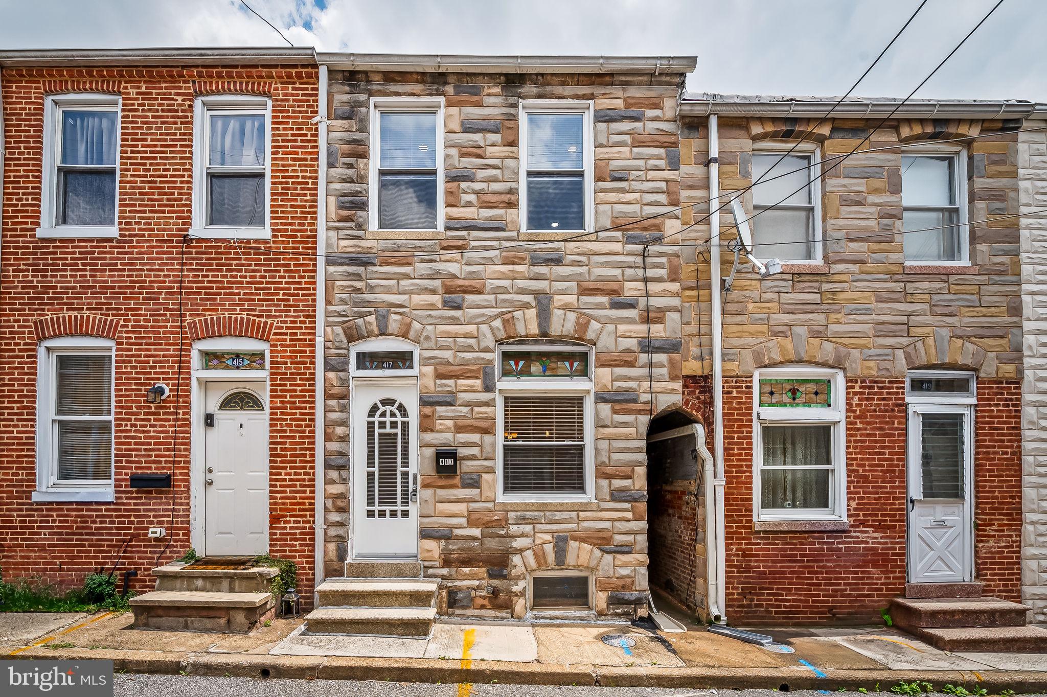Now available for rent and for immediate move-in! This charming Upper Fells Point home is nestled in a prime location, just a few blocks from the vibrant Patterson Park and the scenic Canton waterfront. Immerse yourself in the lively atmosphere of Canton Square, enjoy the nearby bars and restaurants, and participate in events like First Thursdays at Canton Waterfront Park. You’ll also be just a stone’s throw away from tennis matches and leisurely strolls in Patterson Park.
This updated home features two spacious bedrooms with a versatile bonus space, two bathrooms, and a delightful outdoor area. Additionally, the unfinished basement offers ample storage space. For your convenience, the home is equipped with in-unit laundry and AC.
Pets are acceptable on a case-by-case basis. Tenant pays all utilities, cable, and water. No parking included. One month's security deposit and first month's rent are required upon signing the lease.
