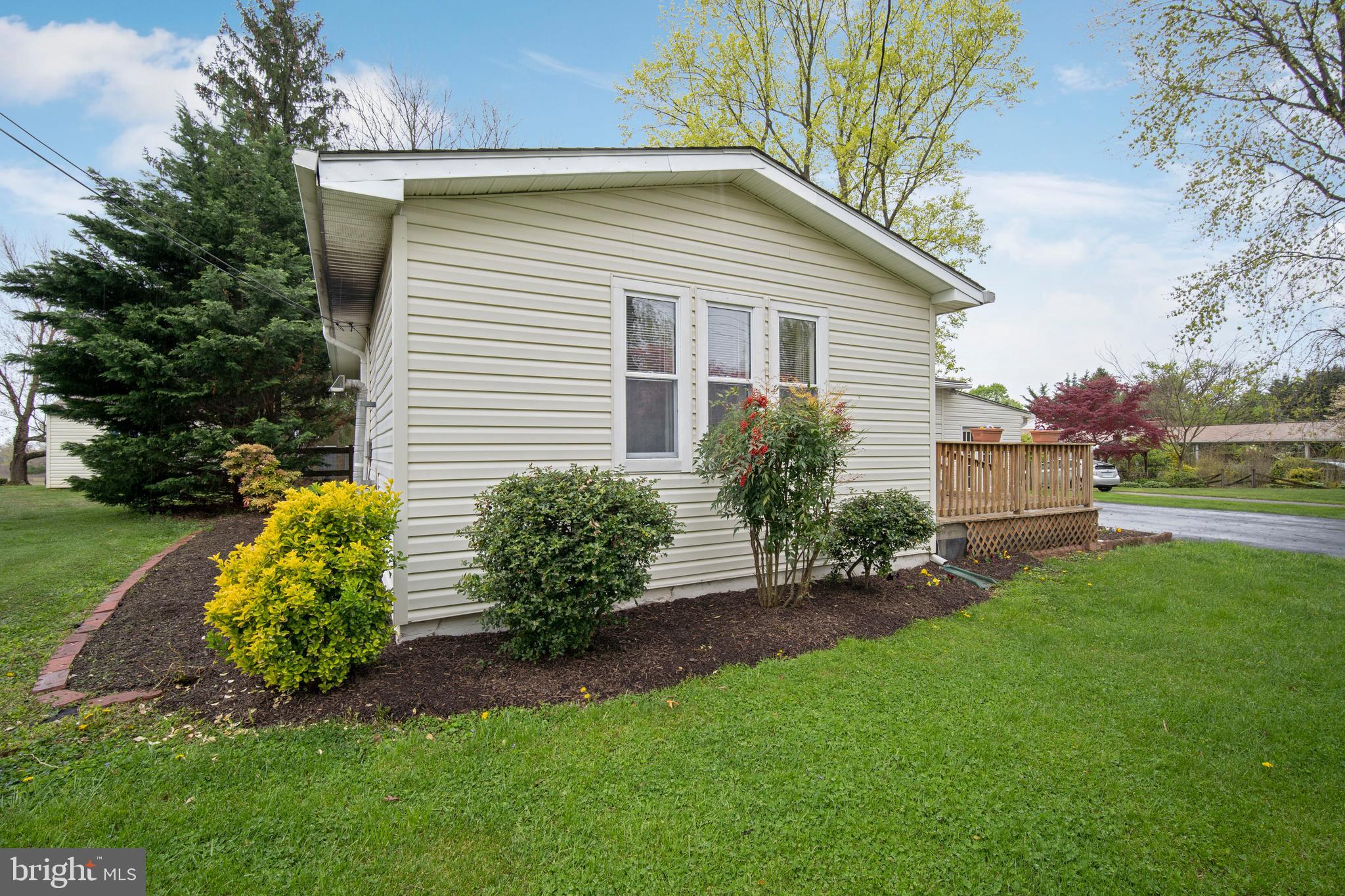 WINFIELD - Residential