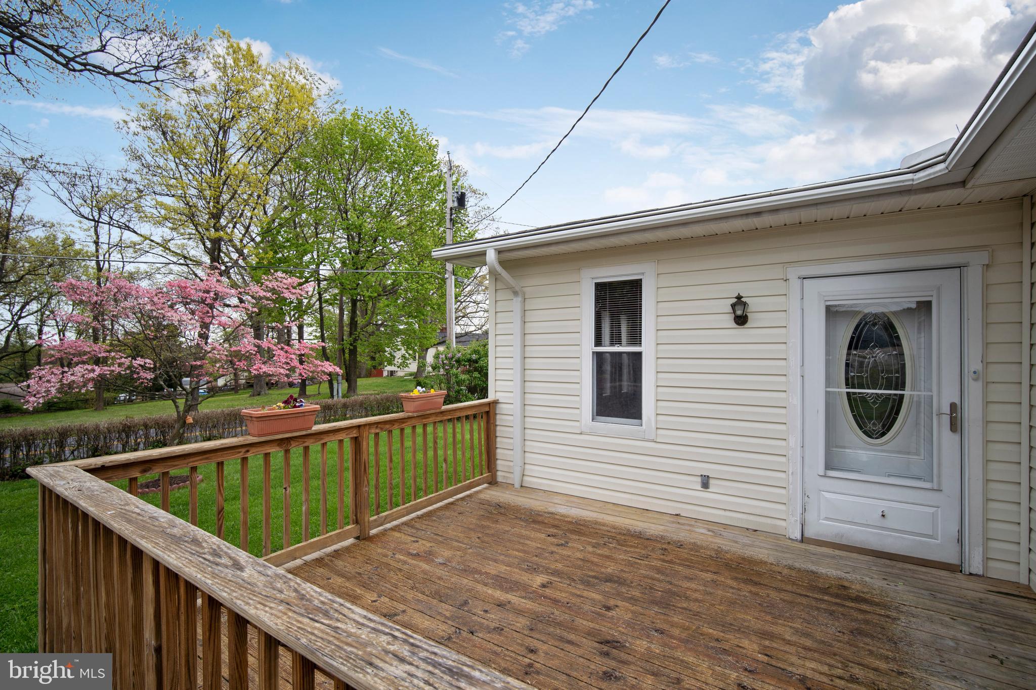 WINFIELD - Residential