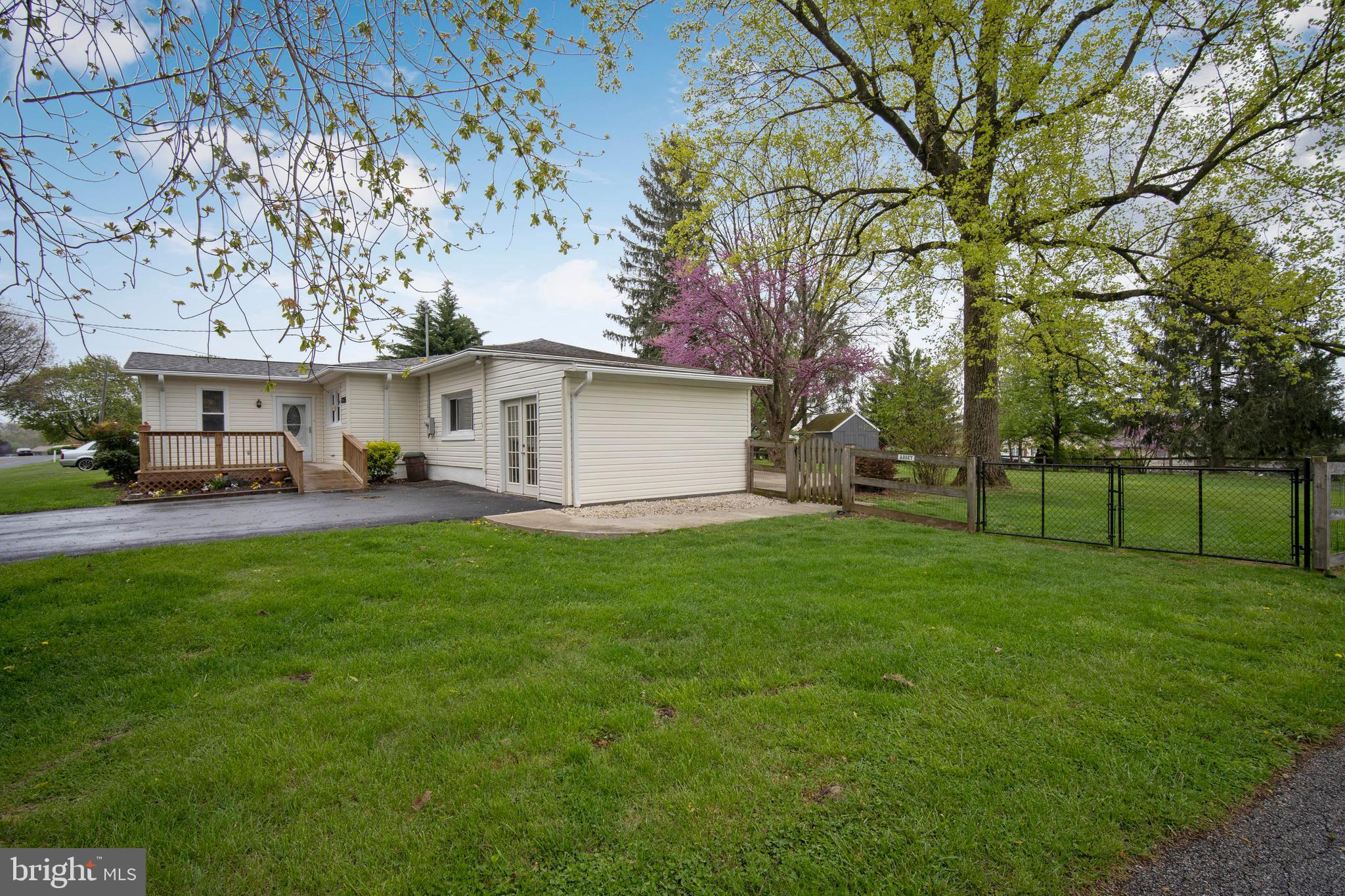 WINFIELD - Residential