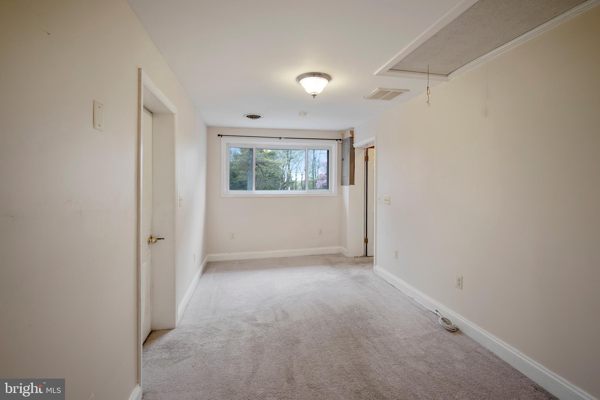 WINFIELD - Residential