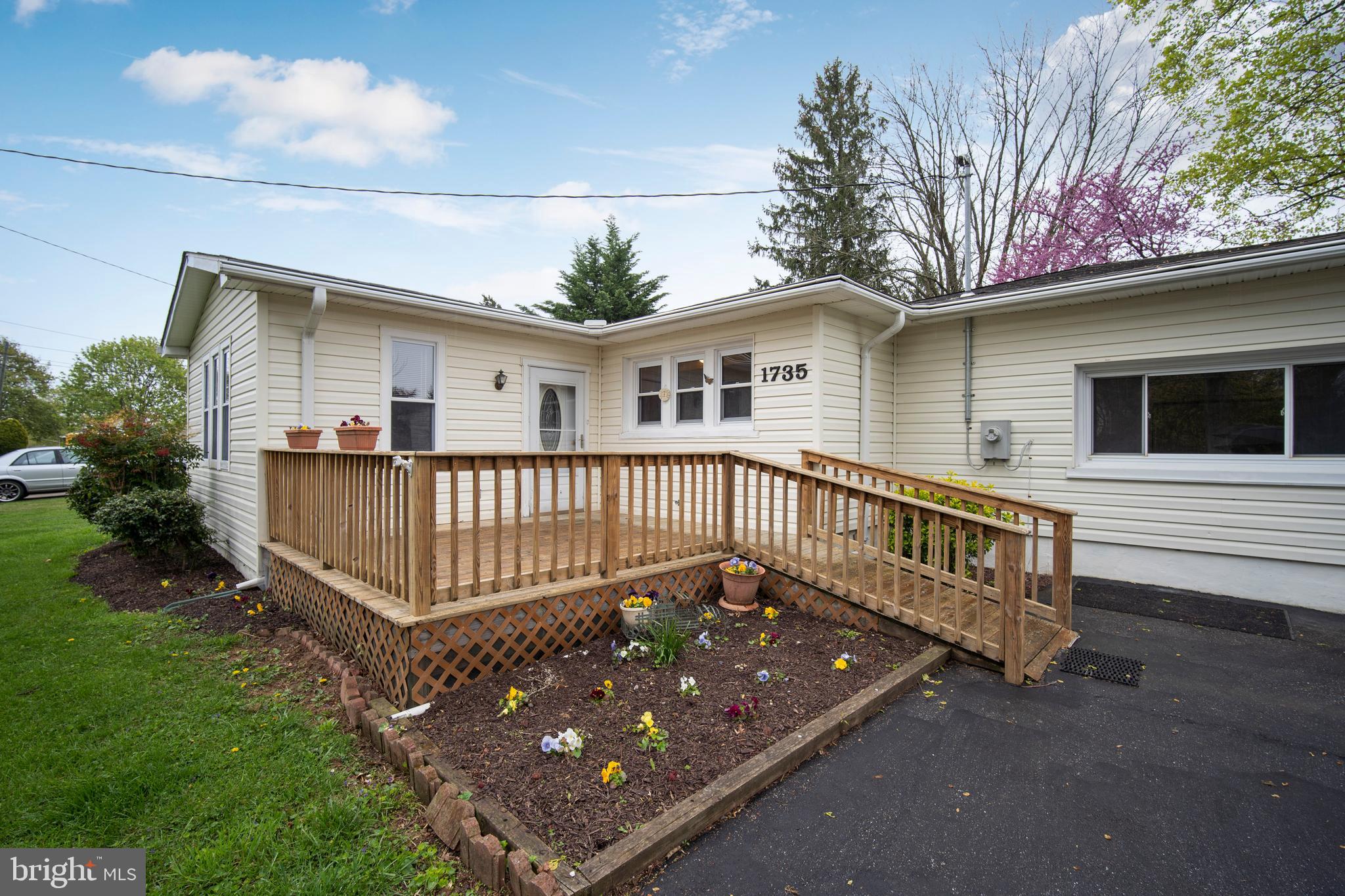 WINFIELD - Residential