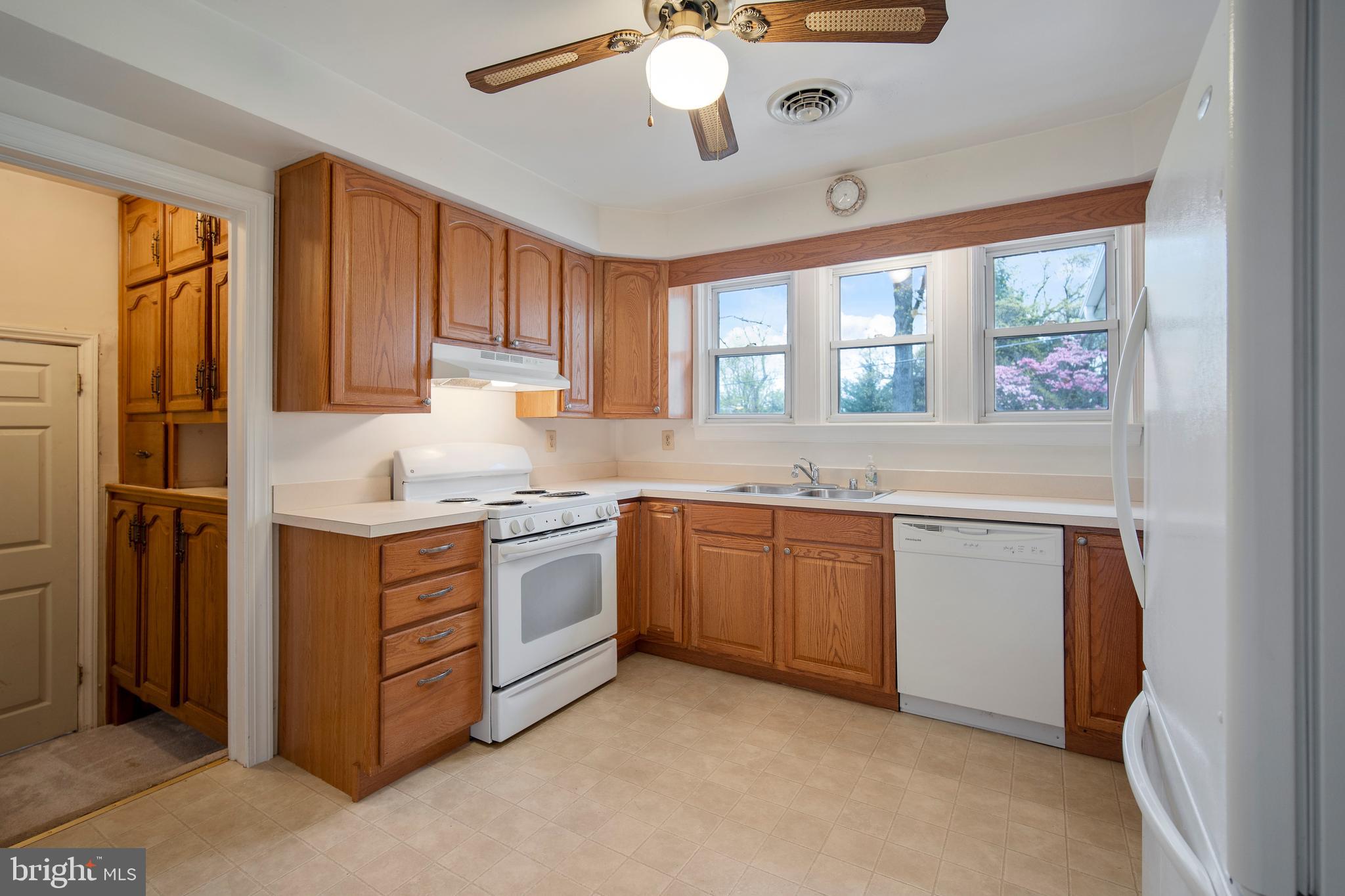 WINFIELD - Residential