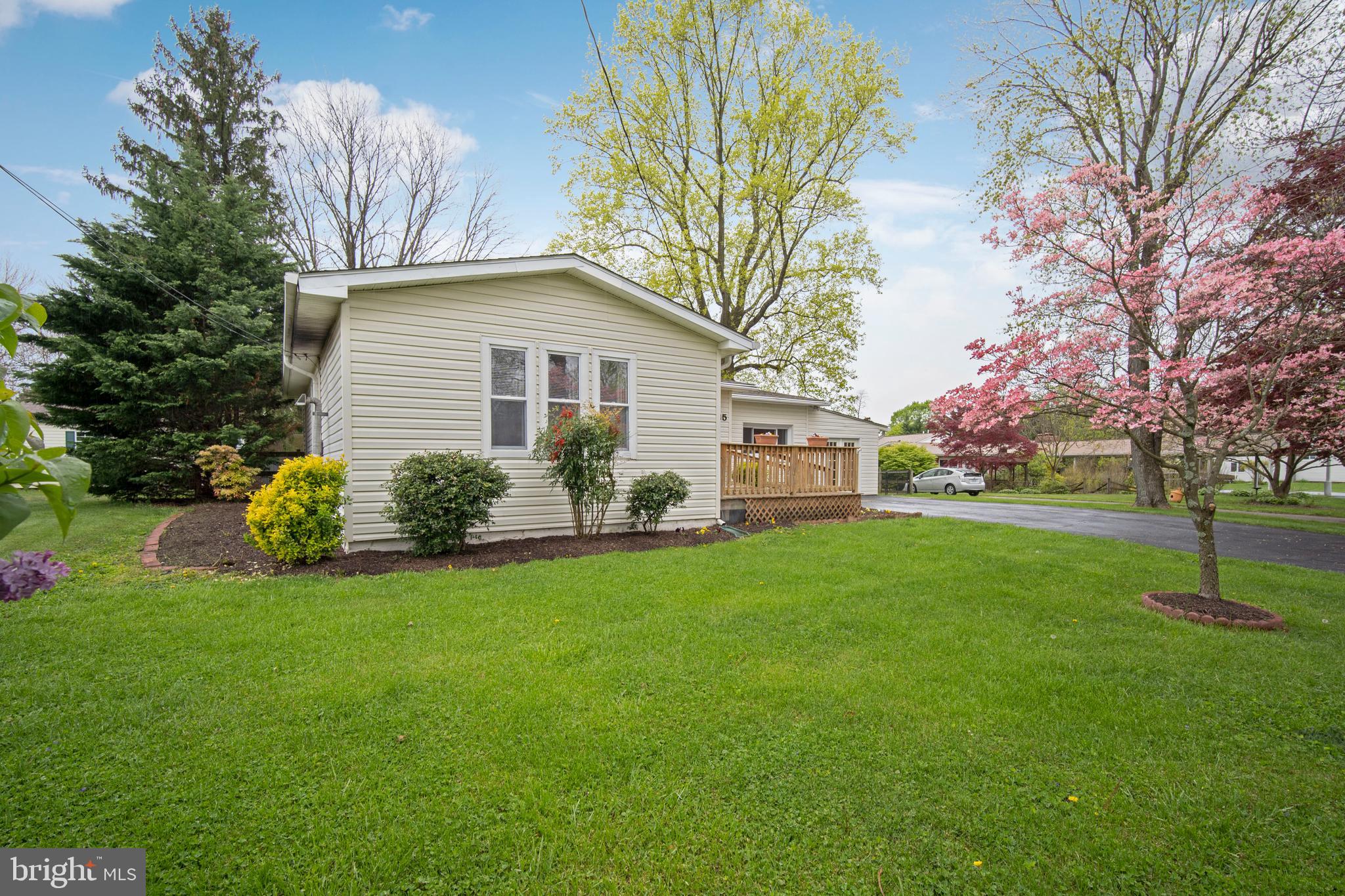 WINFIELD - Residential