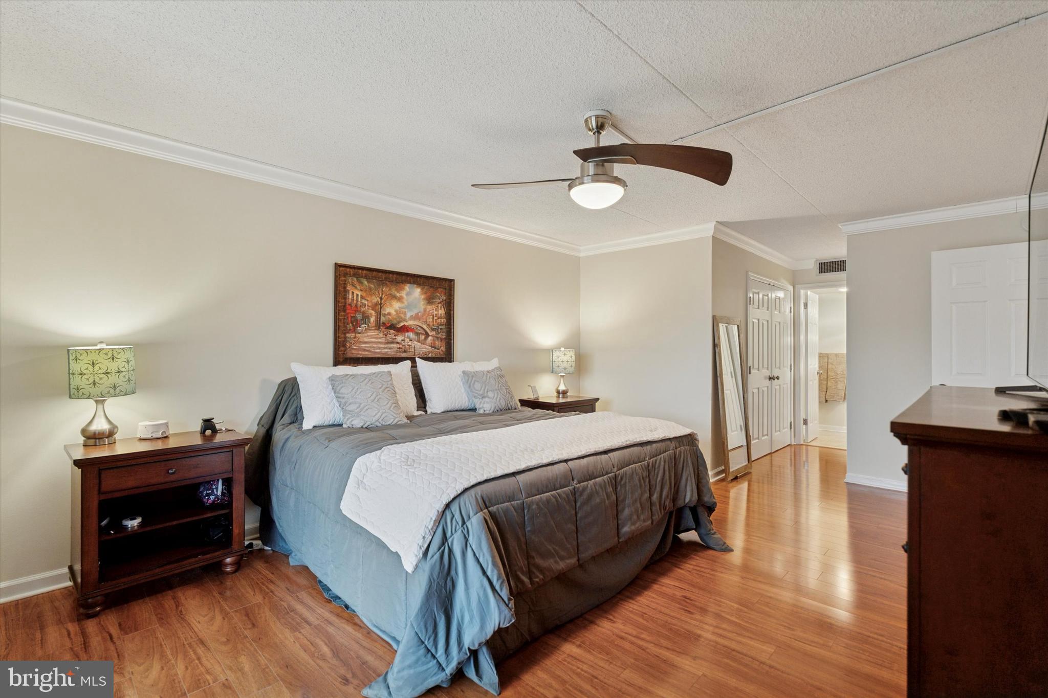 VALLEY FORGE TOWER - Residential