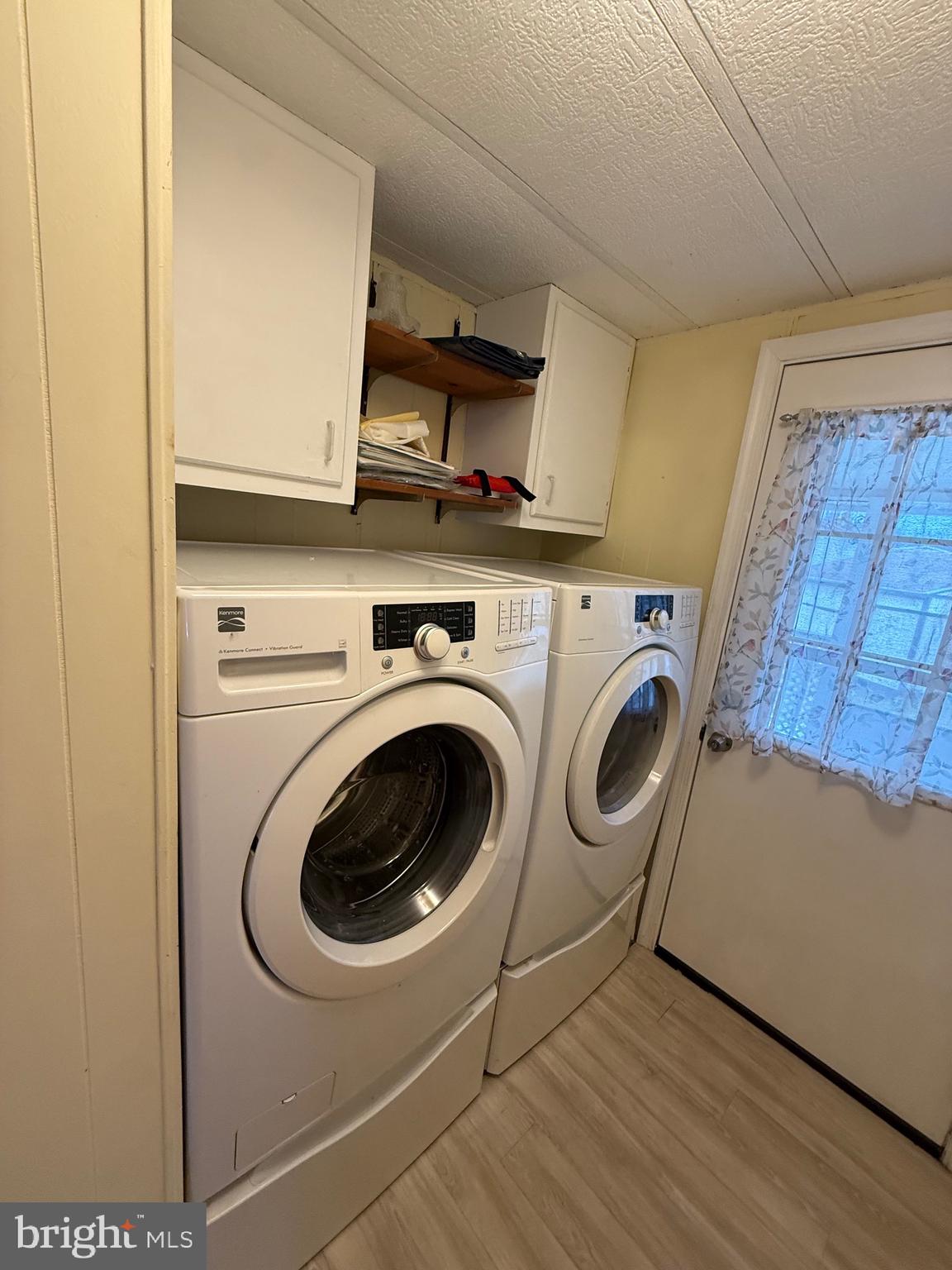 COUNTRY MANOR FARMS - Residential