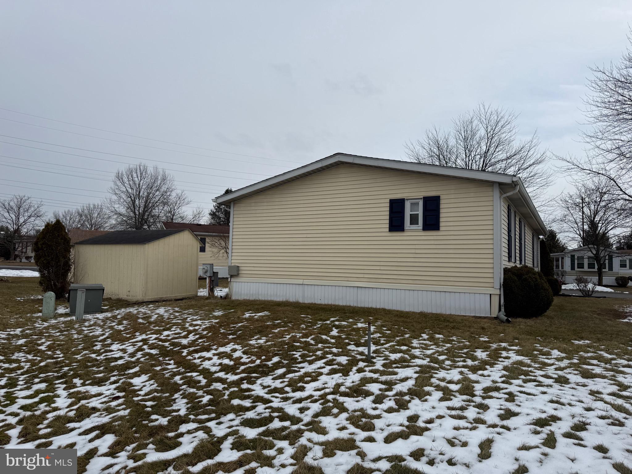 COUNTRY MANOR FARMS - Residential