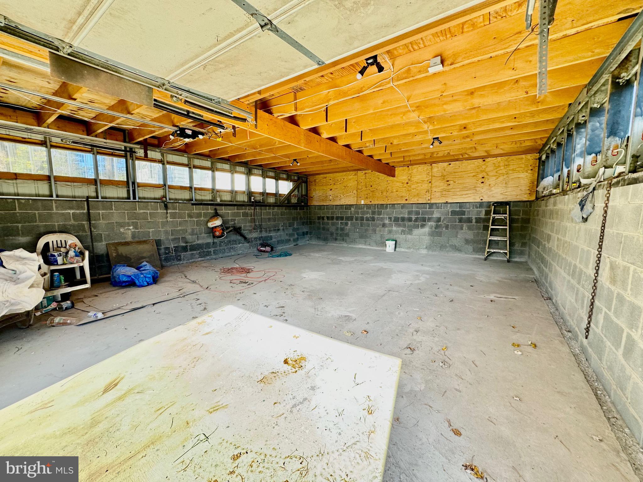 GRANTSVILLE - Residential