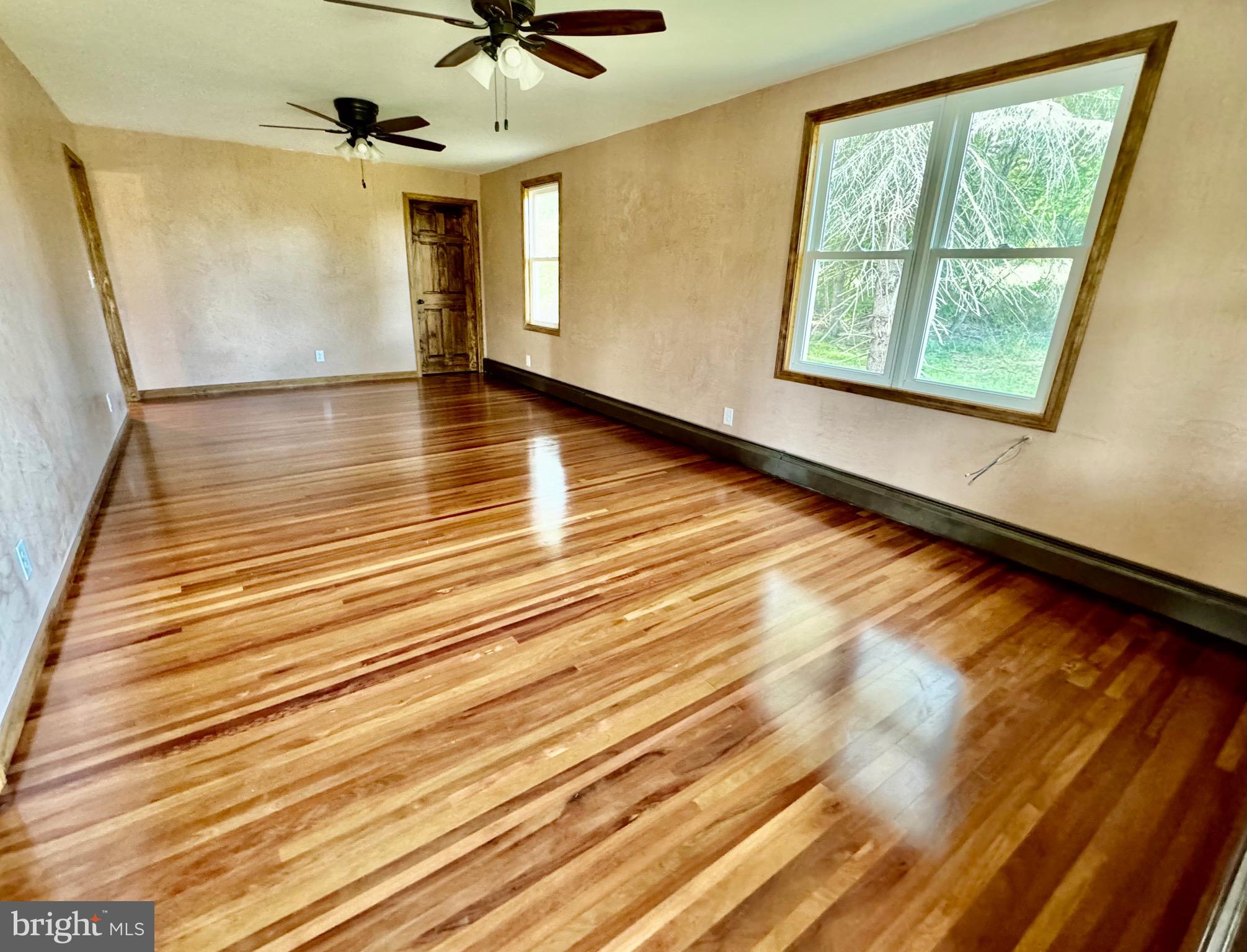 GRANTSVILLE - Residential