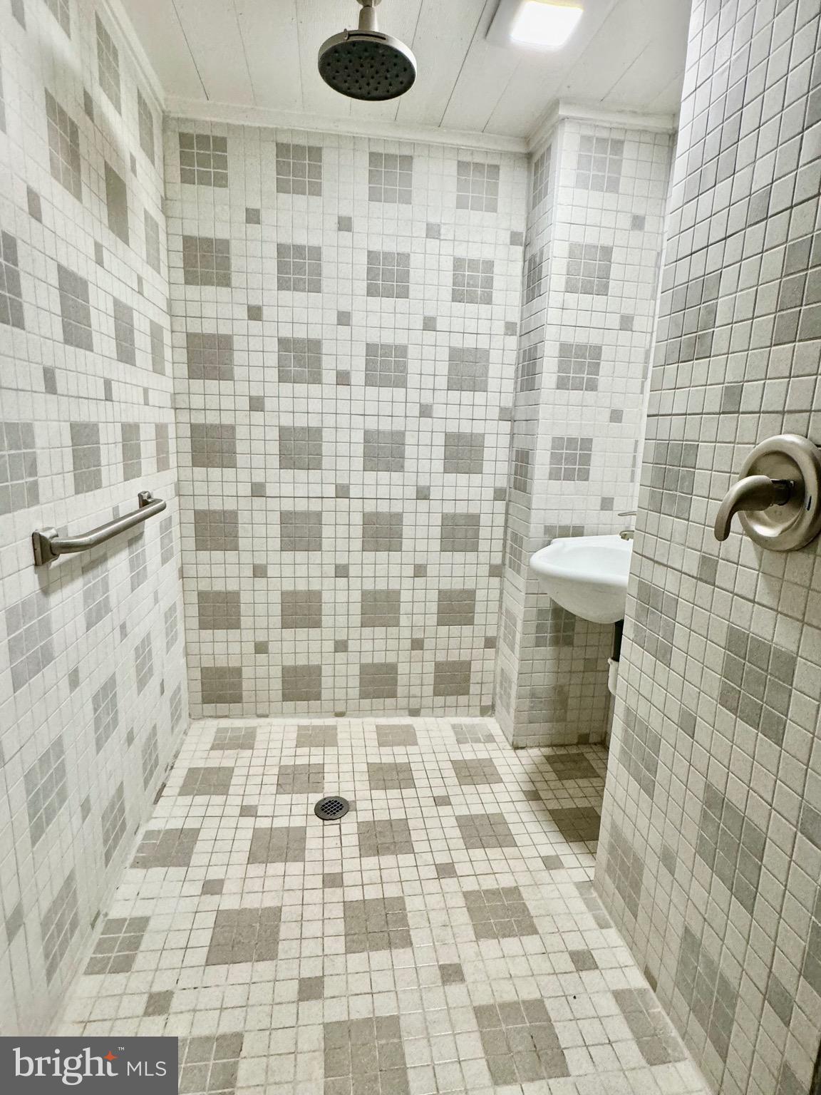 GRANTSVILLE - Residential