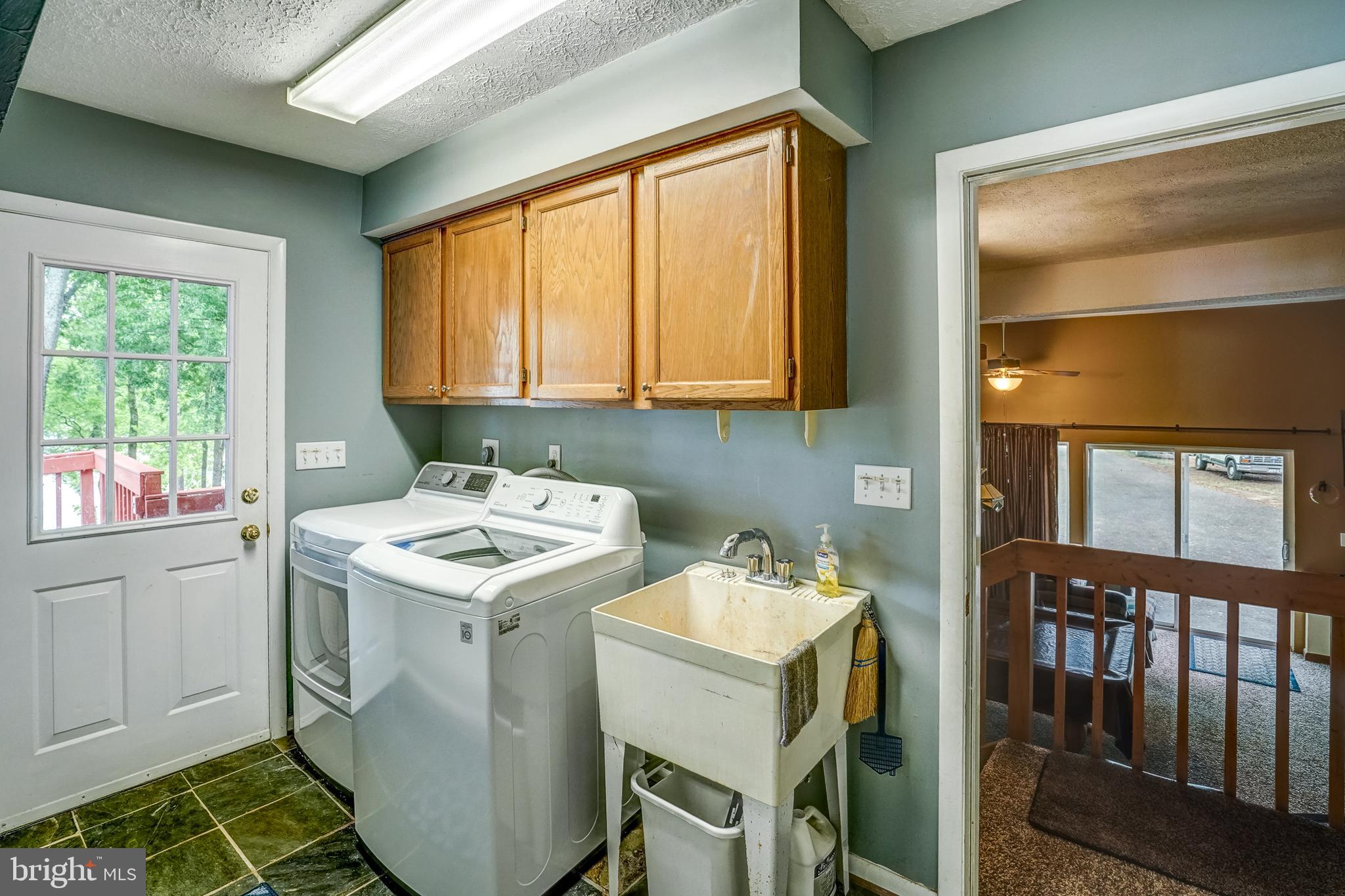 SANDY POINT - Residential