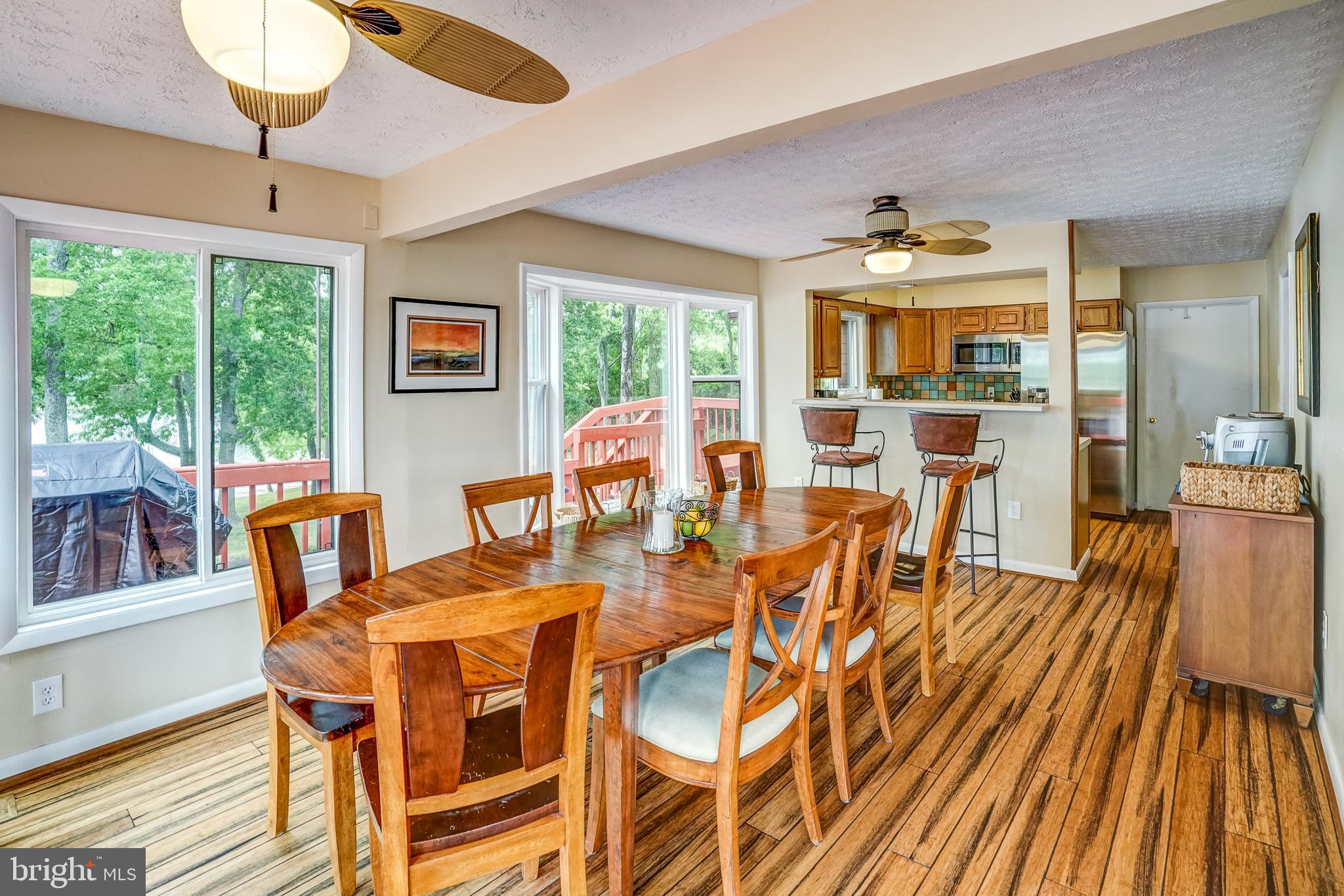 SANDY POINT - Residential