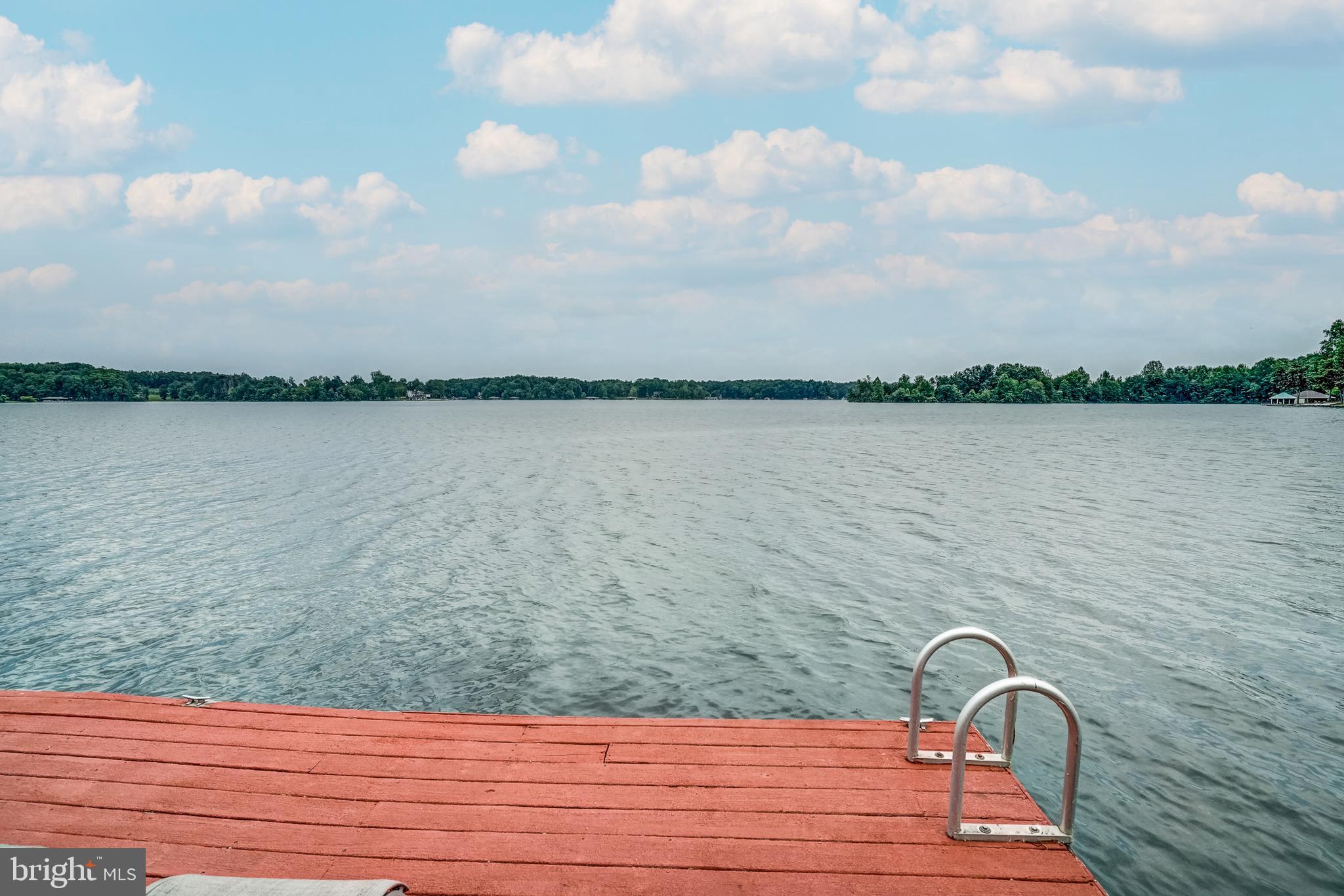 SANDY POINT - Residential