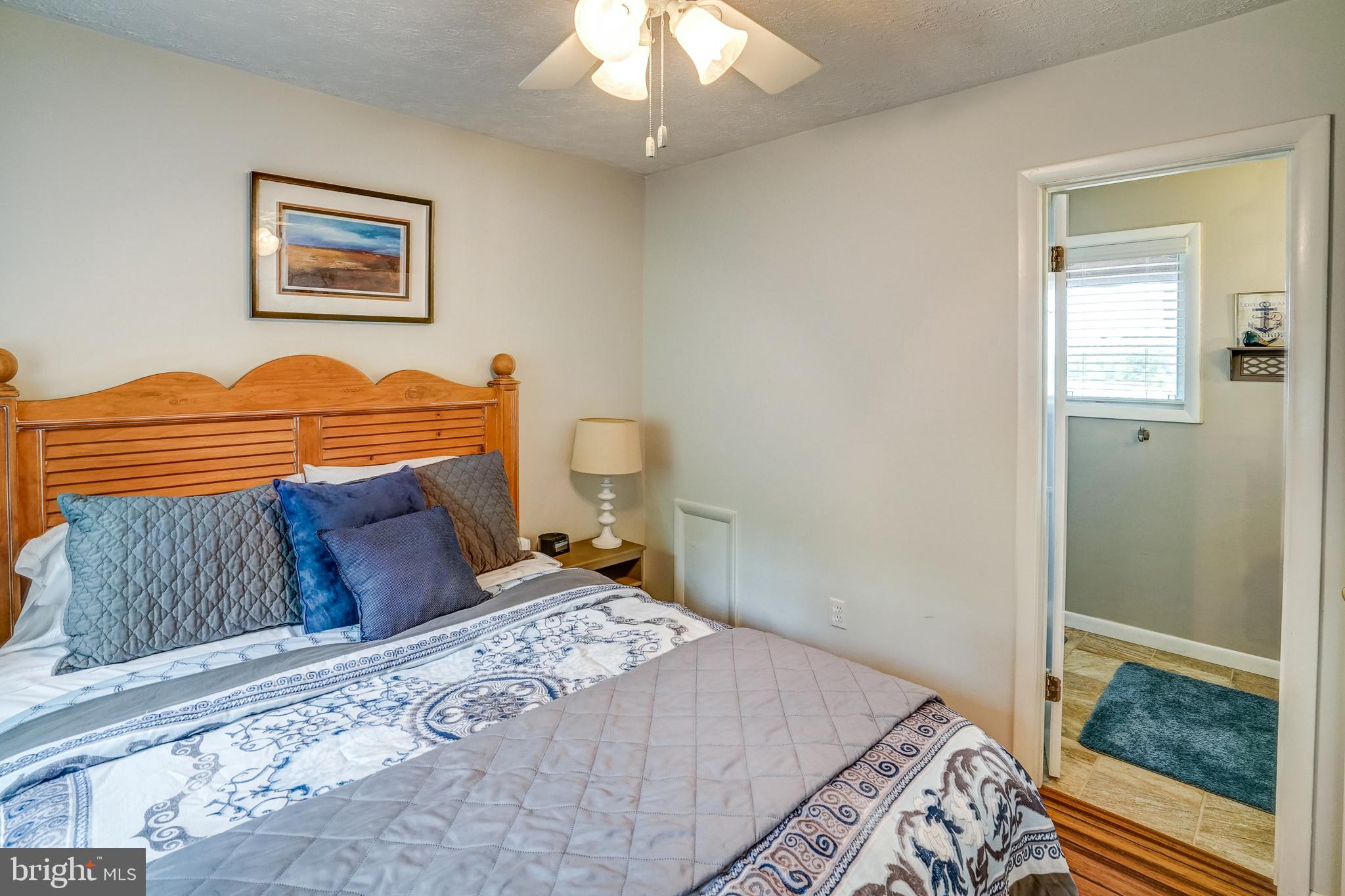 SANDY POINT - Residential