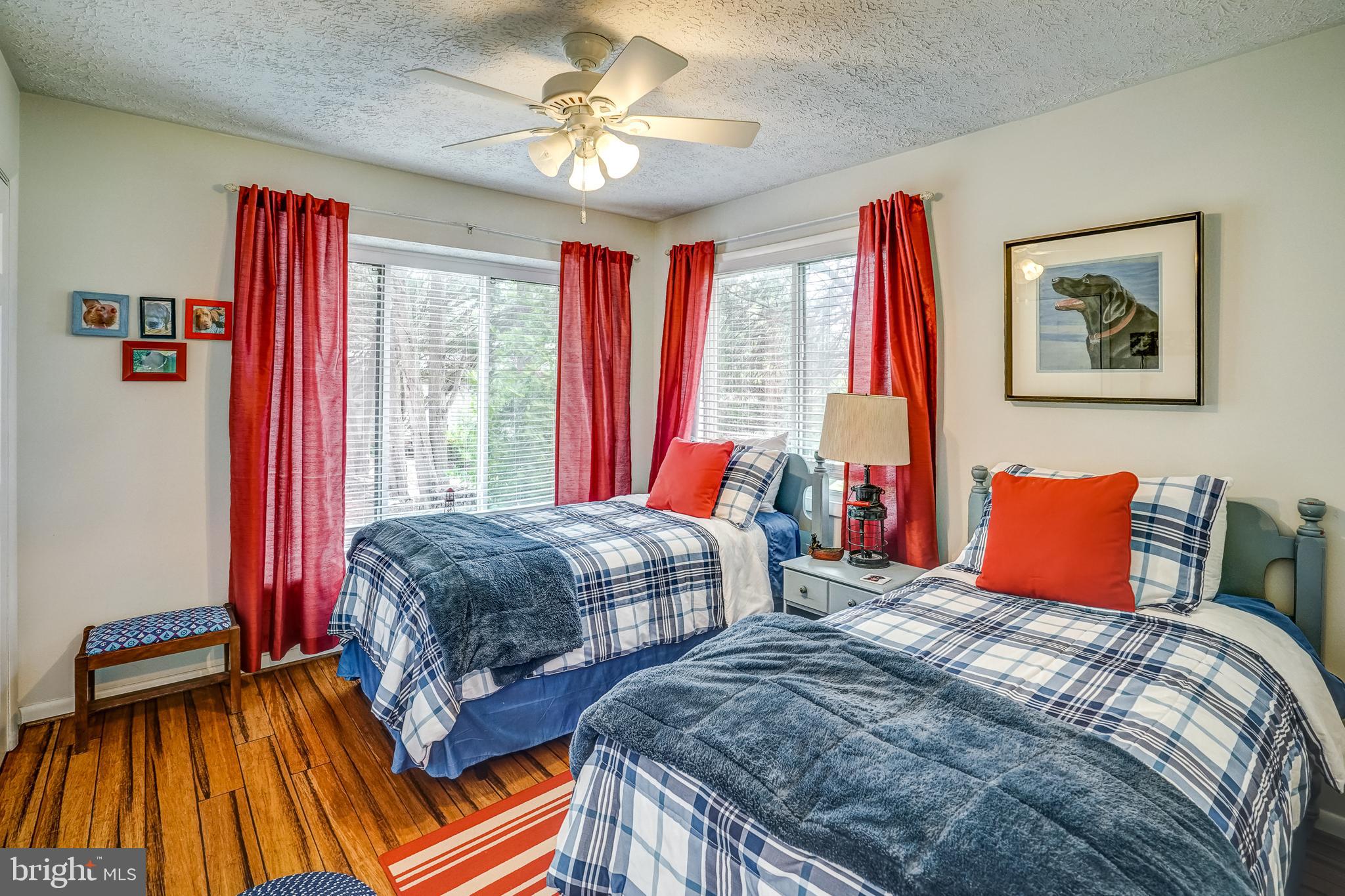 SANDY POINT - Residential