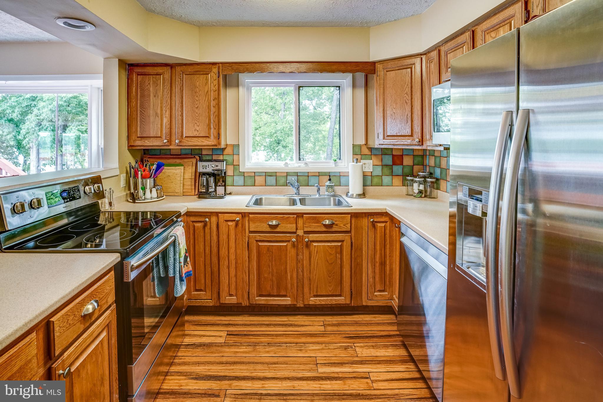 SANDY POINT - Residential