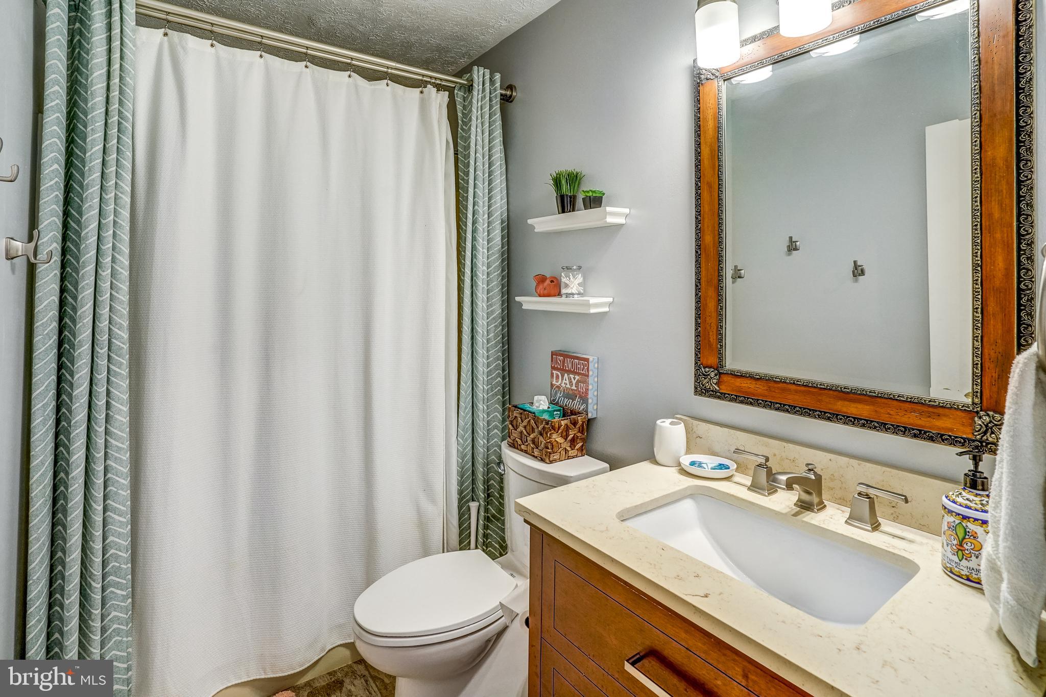 SANDY POINT - Residential