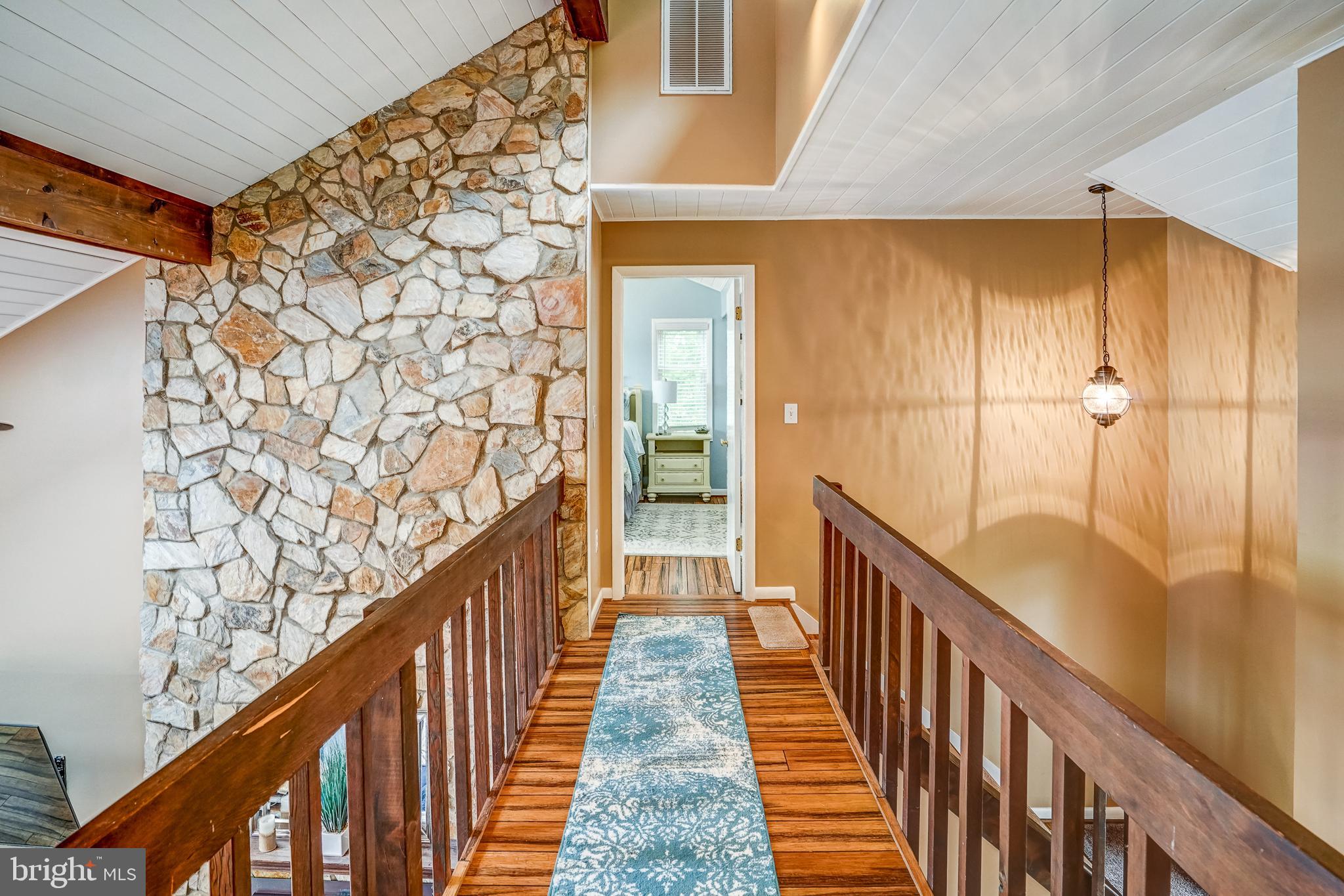 SANDY POINT - Residential