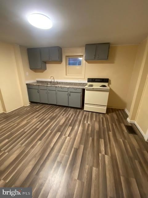 1517 WALNUT STREET