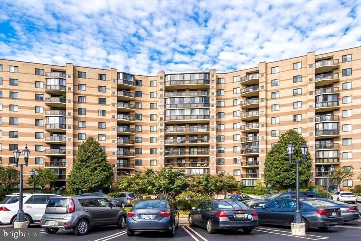 8370 Greensboro Drive Unit 510