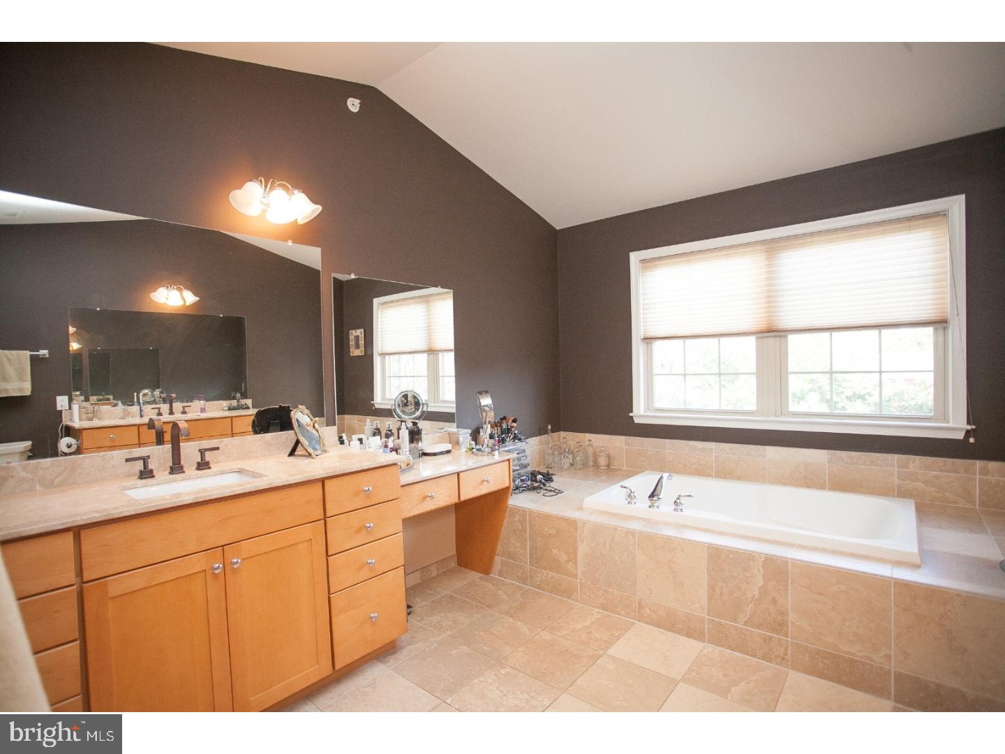 HILLCREST GLEN - Residential Lease