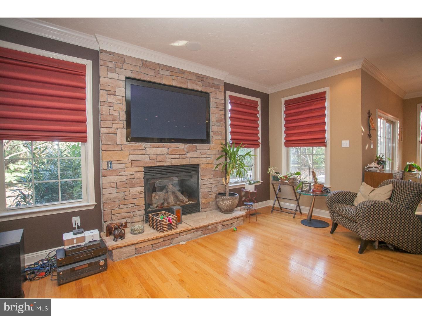 HILLCREST GLEN - Residential Lease