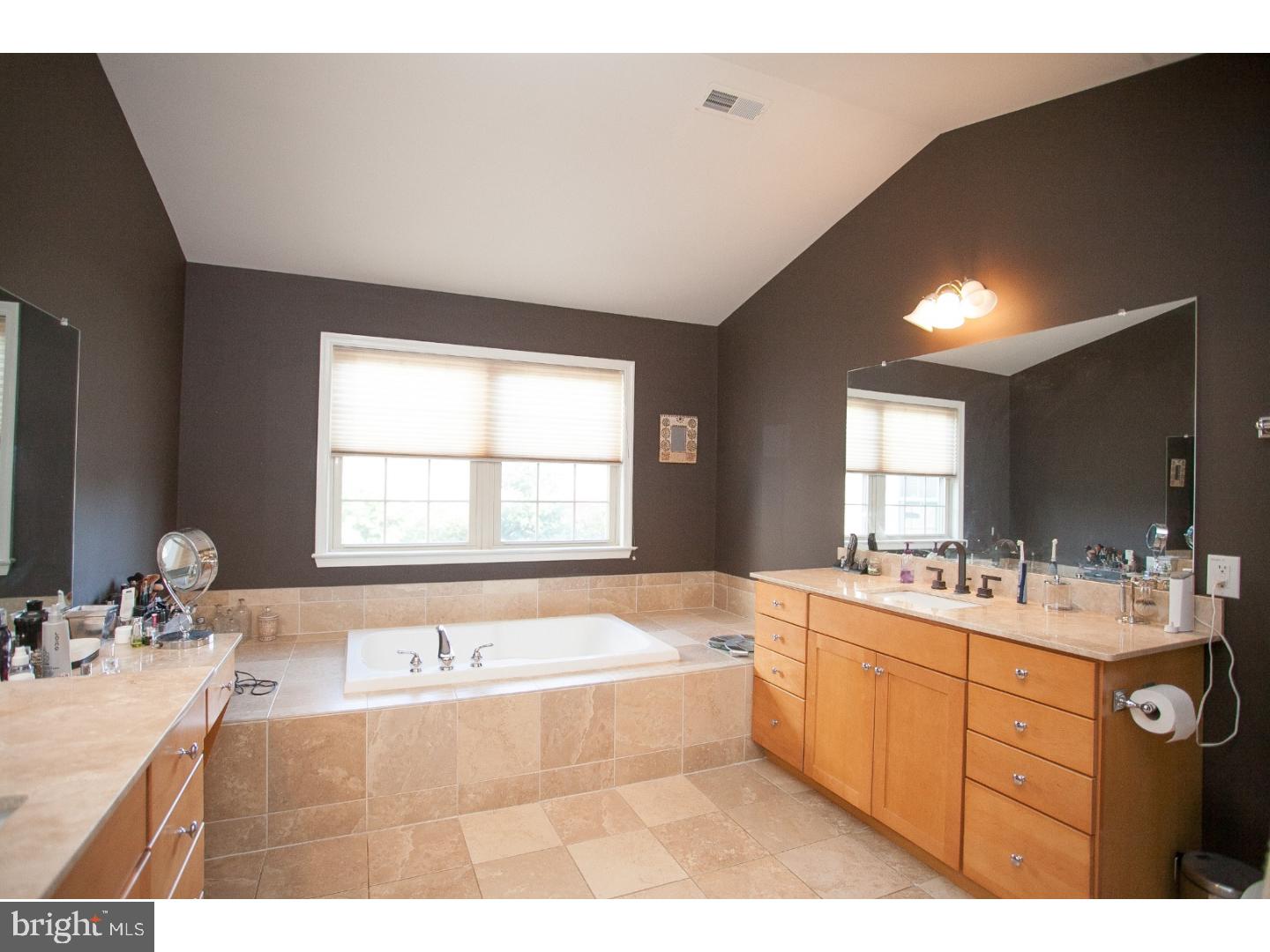 HILLCREST GLEN - Residential Lease