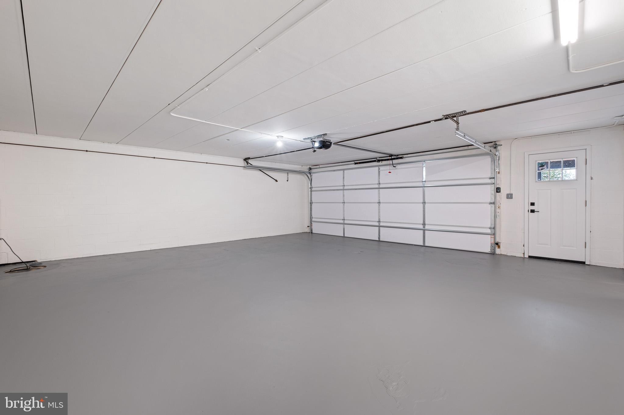 CHESAPEAKE ISLE - Residential