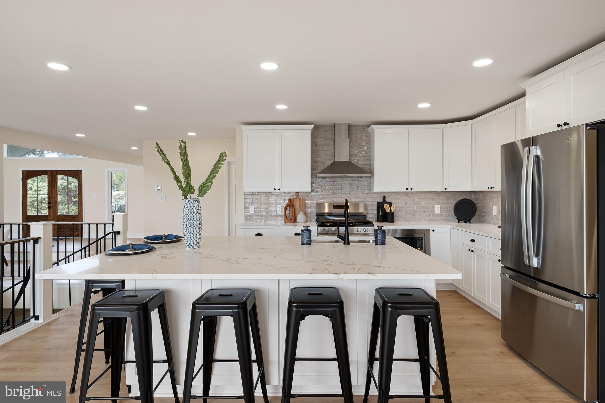 CHESAPEAKE ISLE - Residential