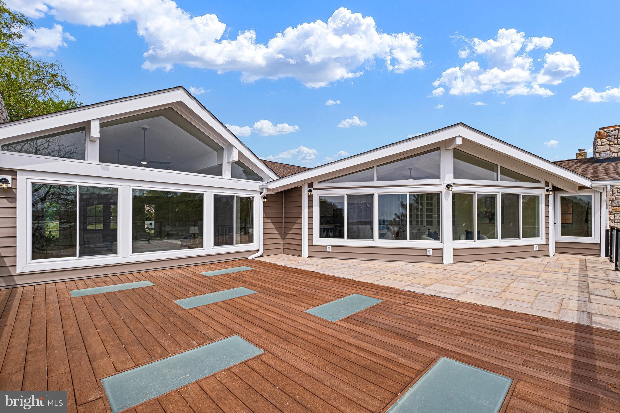 CHESAPEAKE ISLE - Residential