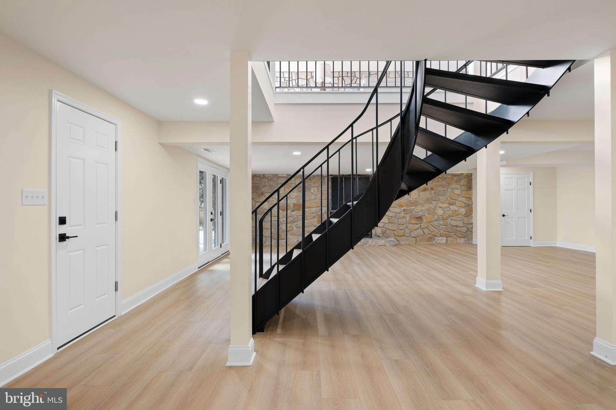 CHESAPEAKE ISLE - Residential