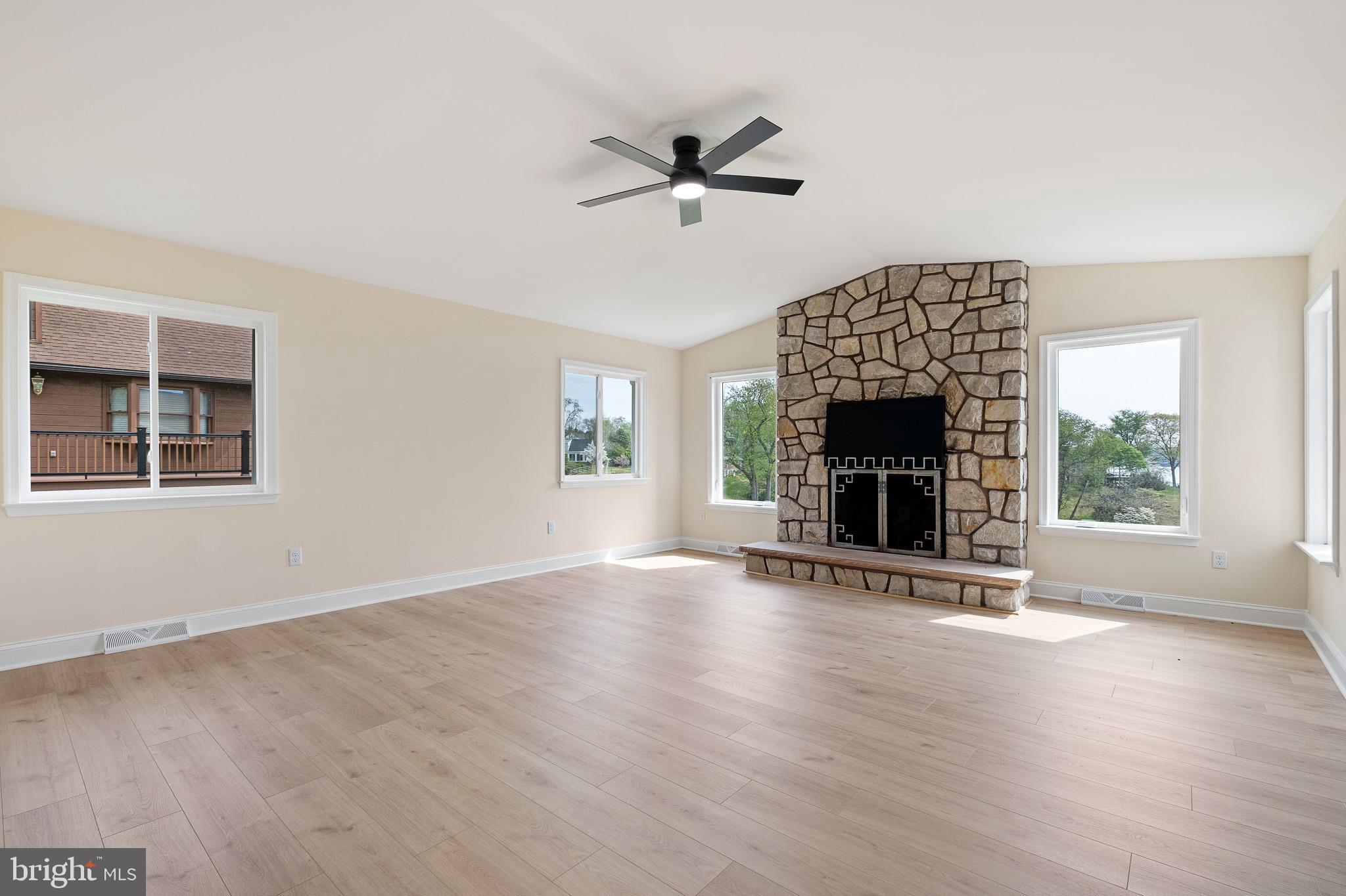 CHESAPEAKE ISLE - Residential