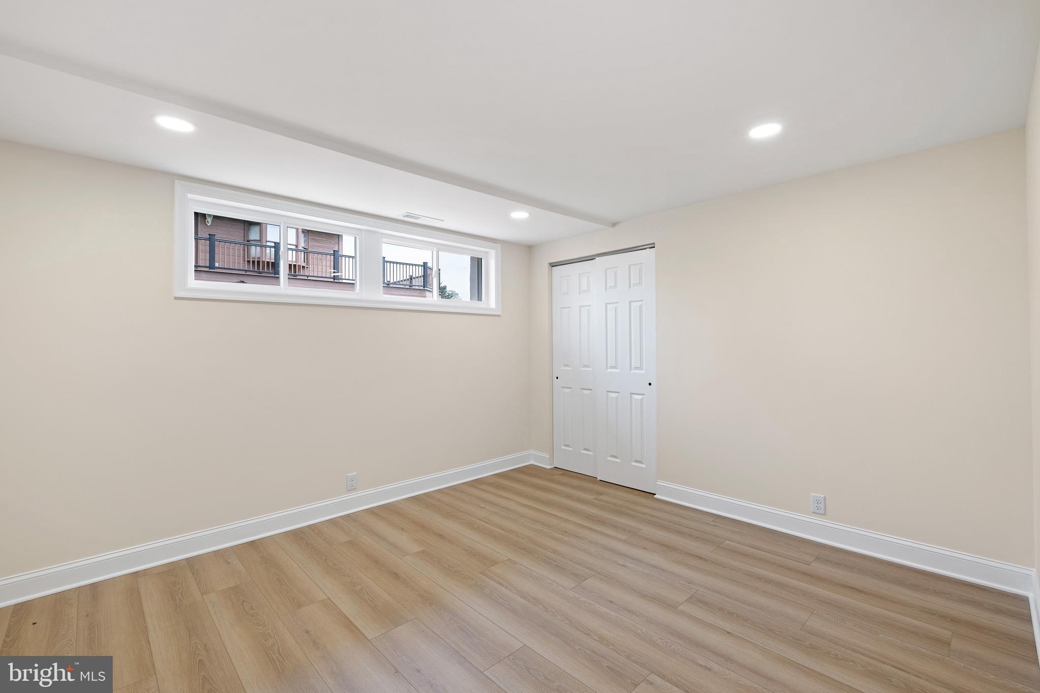 CHESAPEAKE ISLE - Residential