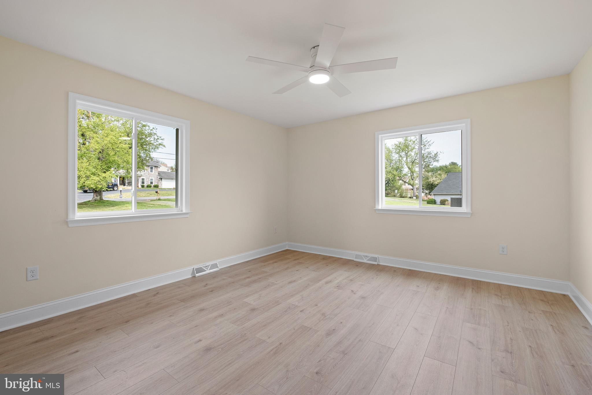 CHESAPEAKE ISLE - Residential