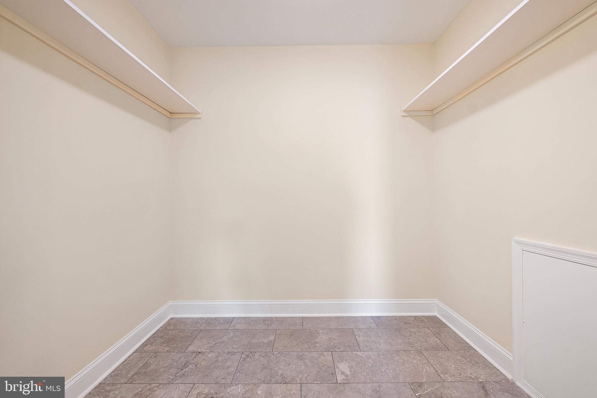 CHESAPEAKE ISLE - Residential