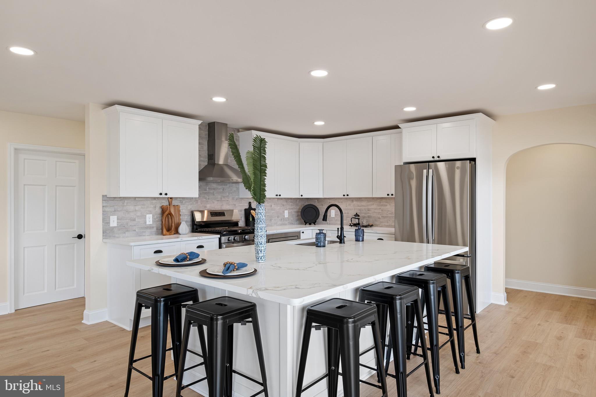 CHESAPEAKE ISLE - Residential