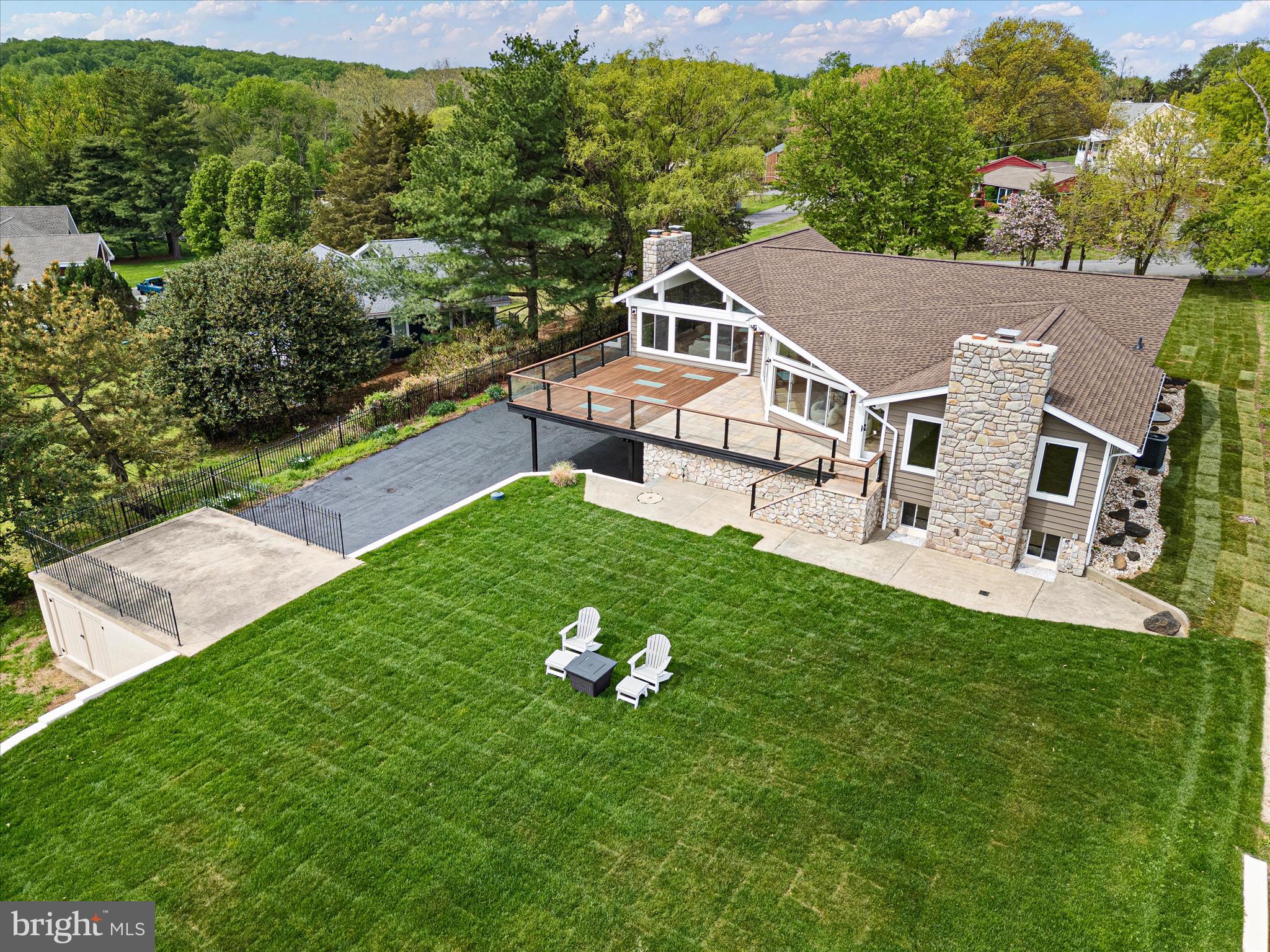 CHESAPEAKE ISLE - Residential