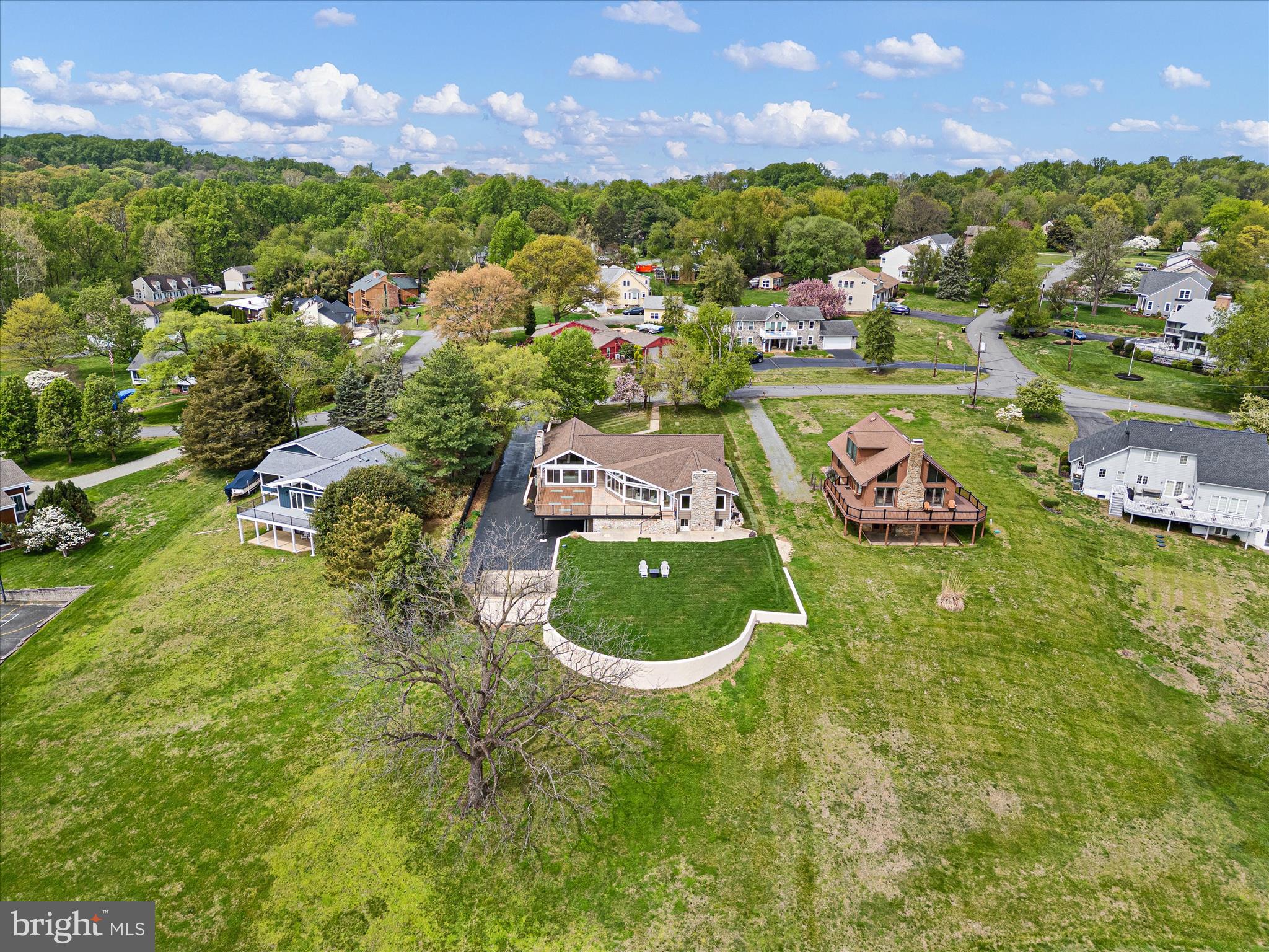 CHESAPEAKE ISLE - Residential