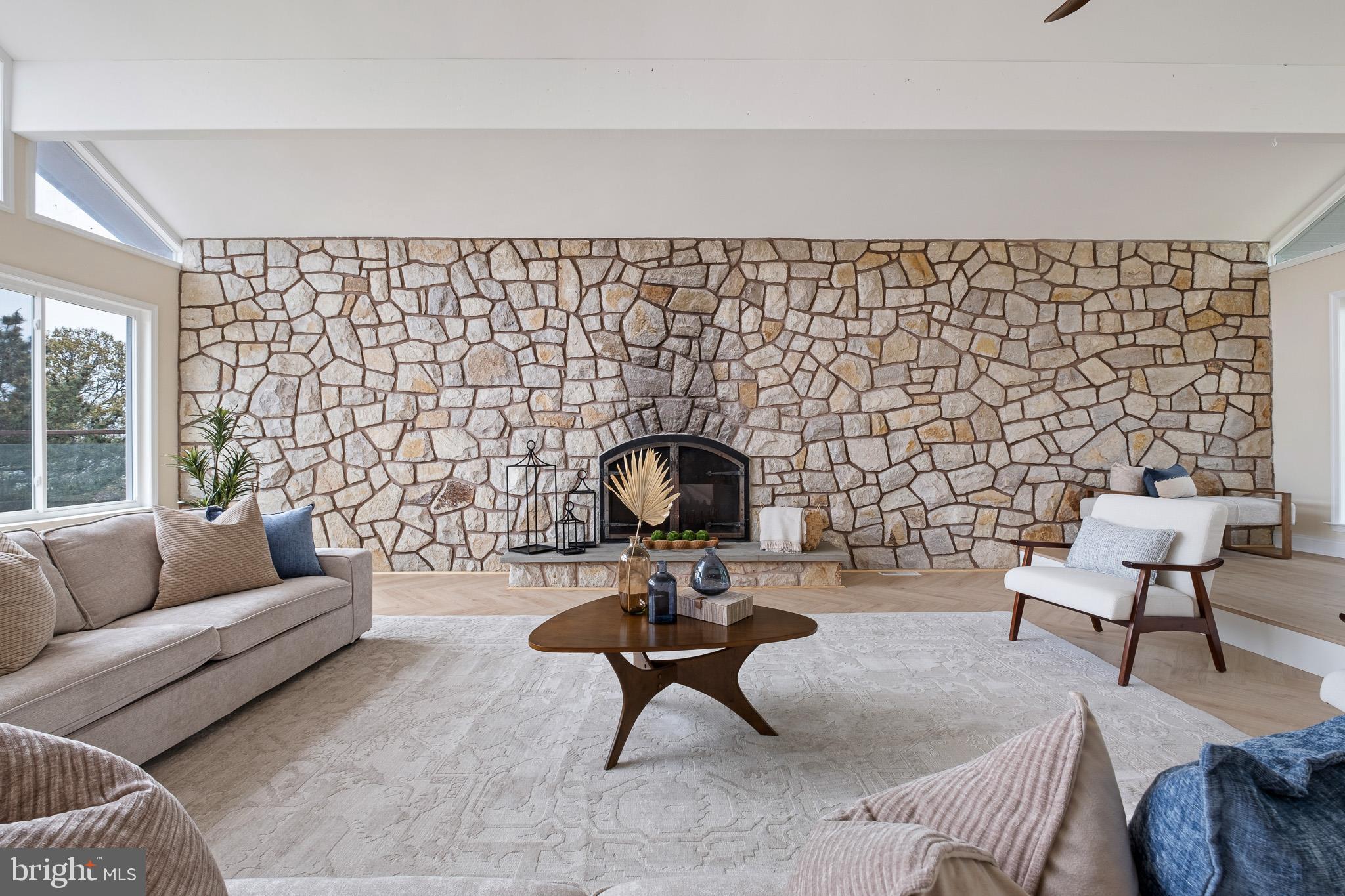 CHESAPEAKE ISLE - Residential