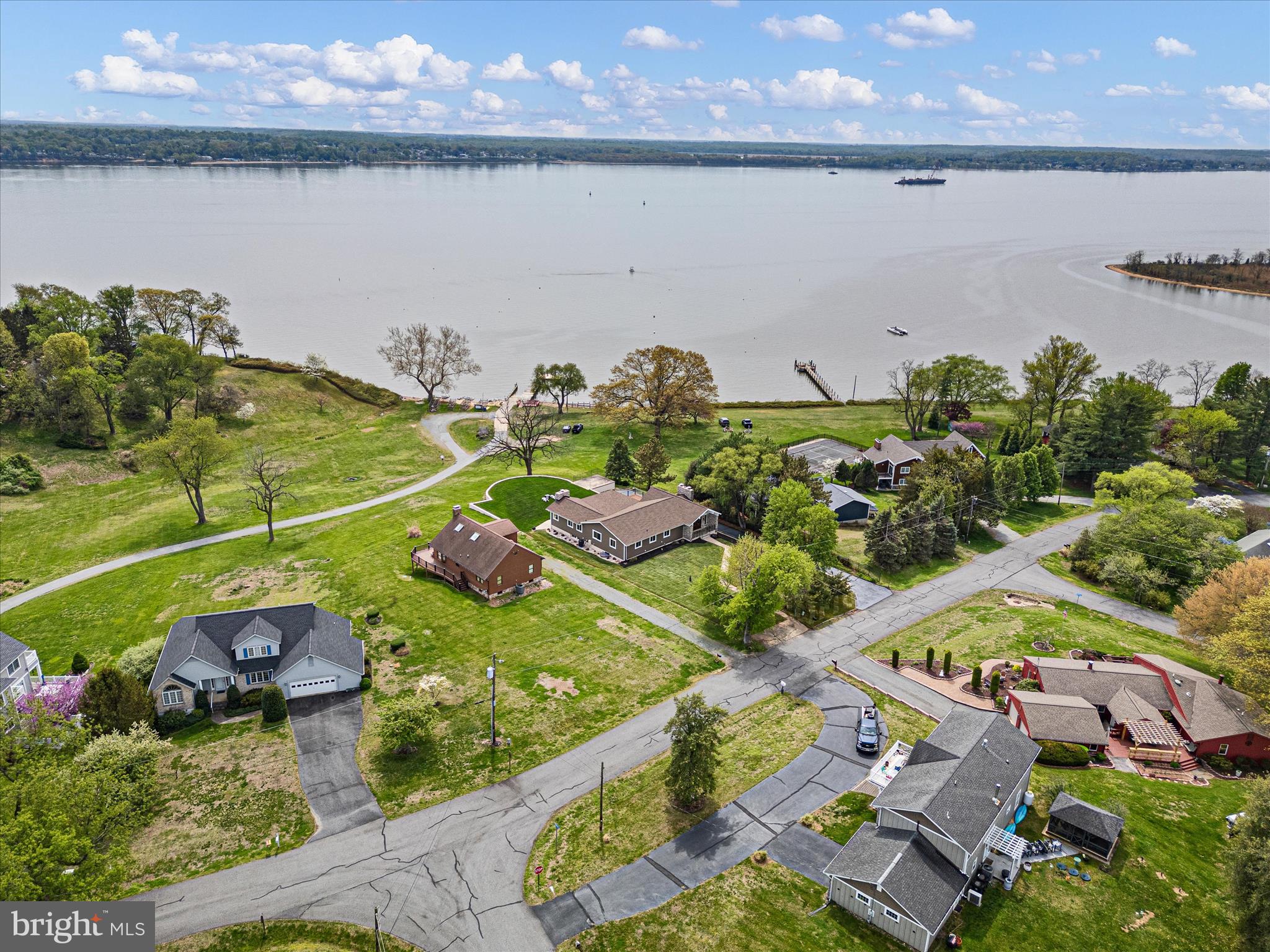 CHESAPEAKE ISLE - Residential